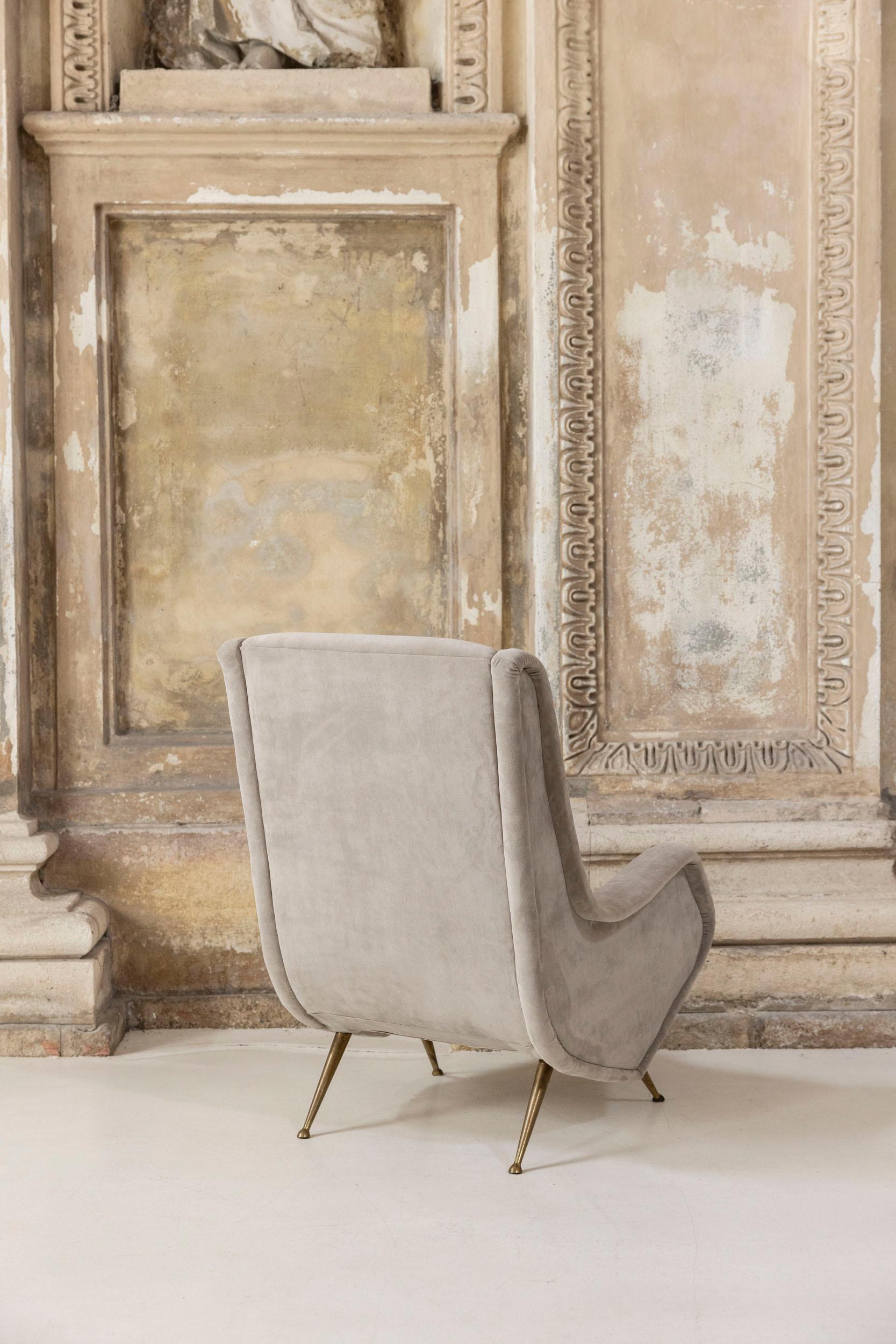 Pareja de sillones de Aldo Morbelli para ISA Bergamo, Italia 1950 Latón en venta
