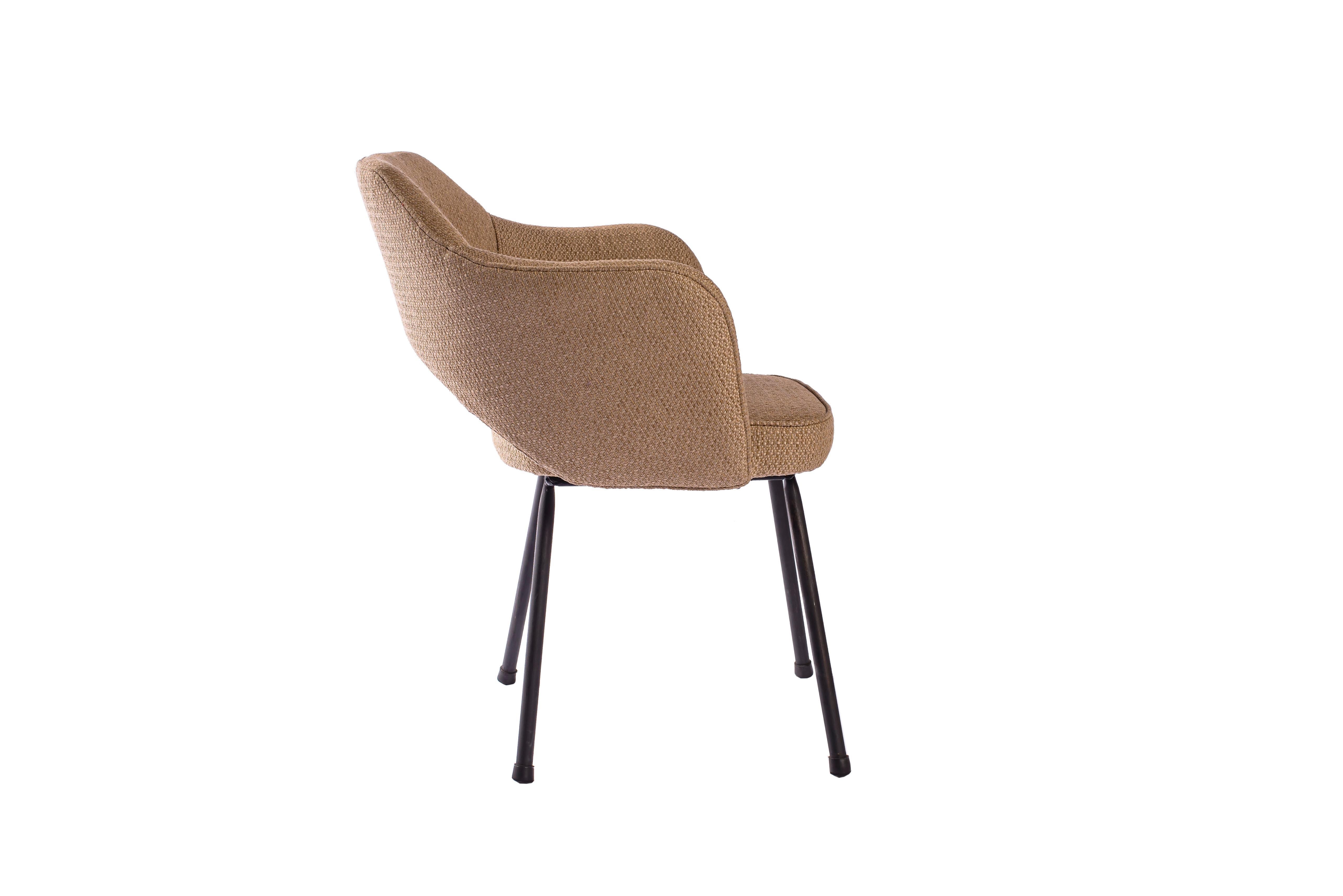 Paire de fauteuils par Anonymous, Brésilien moderne du milieu du siècle, années 1950 Bon état - En vente à West Hollywood, CA