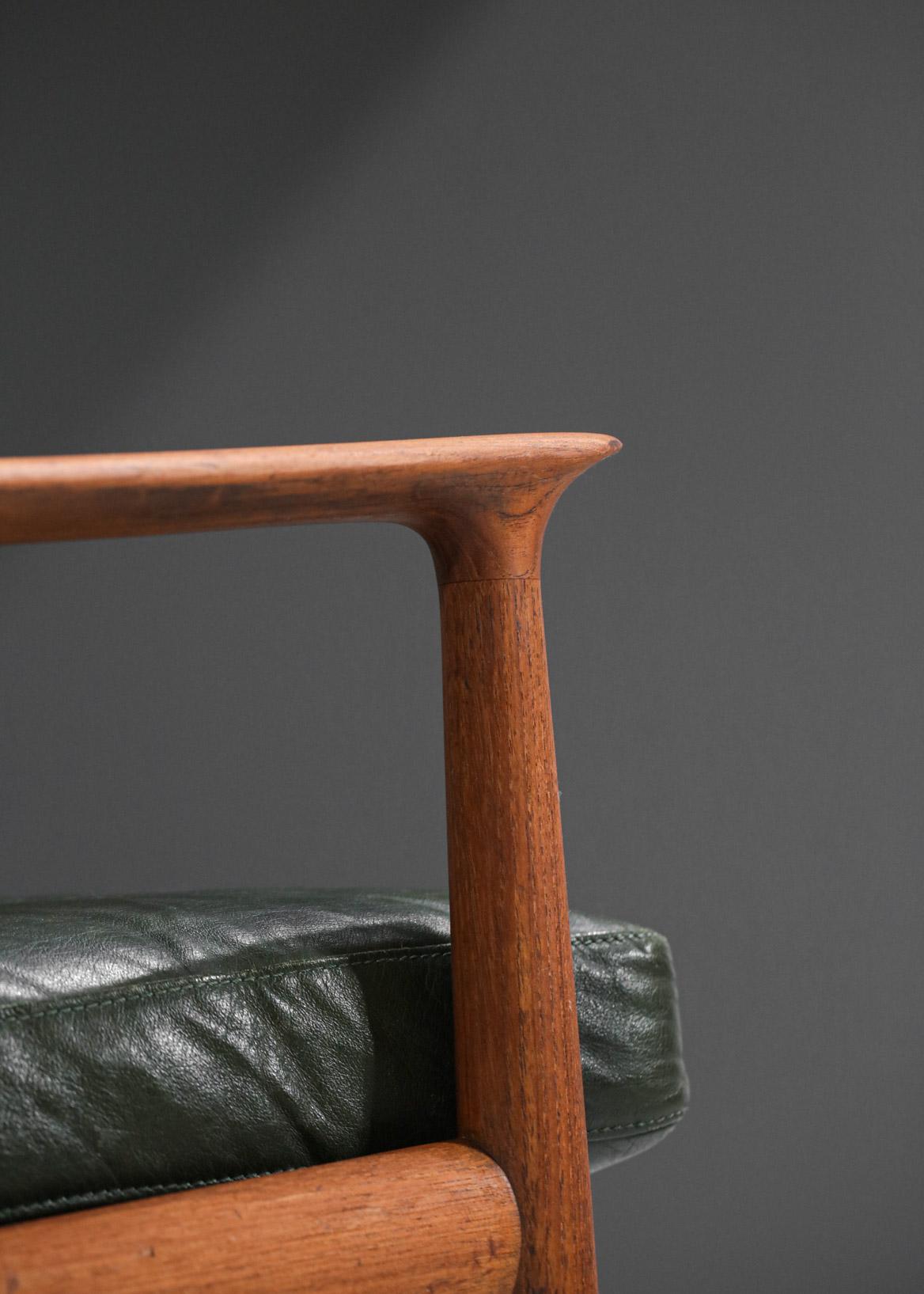 Leather Pair of Armchairs by Danish Designer Eriksen Svend Age Scandinavian Design For Sale