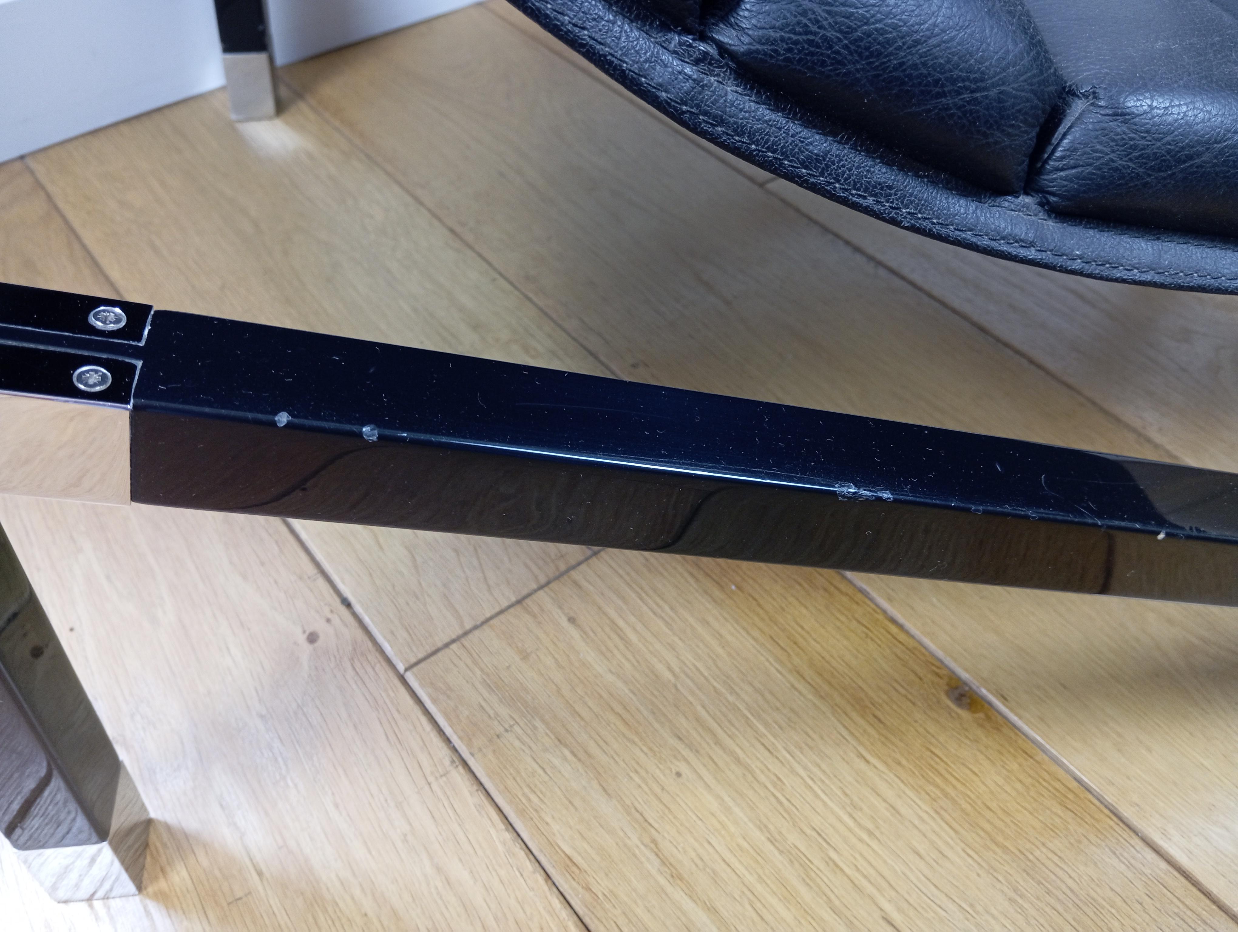 Paire de fauteuils par Eileen Gray Edition Ecart international en vente 9