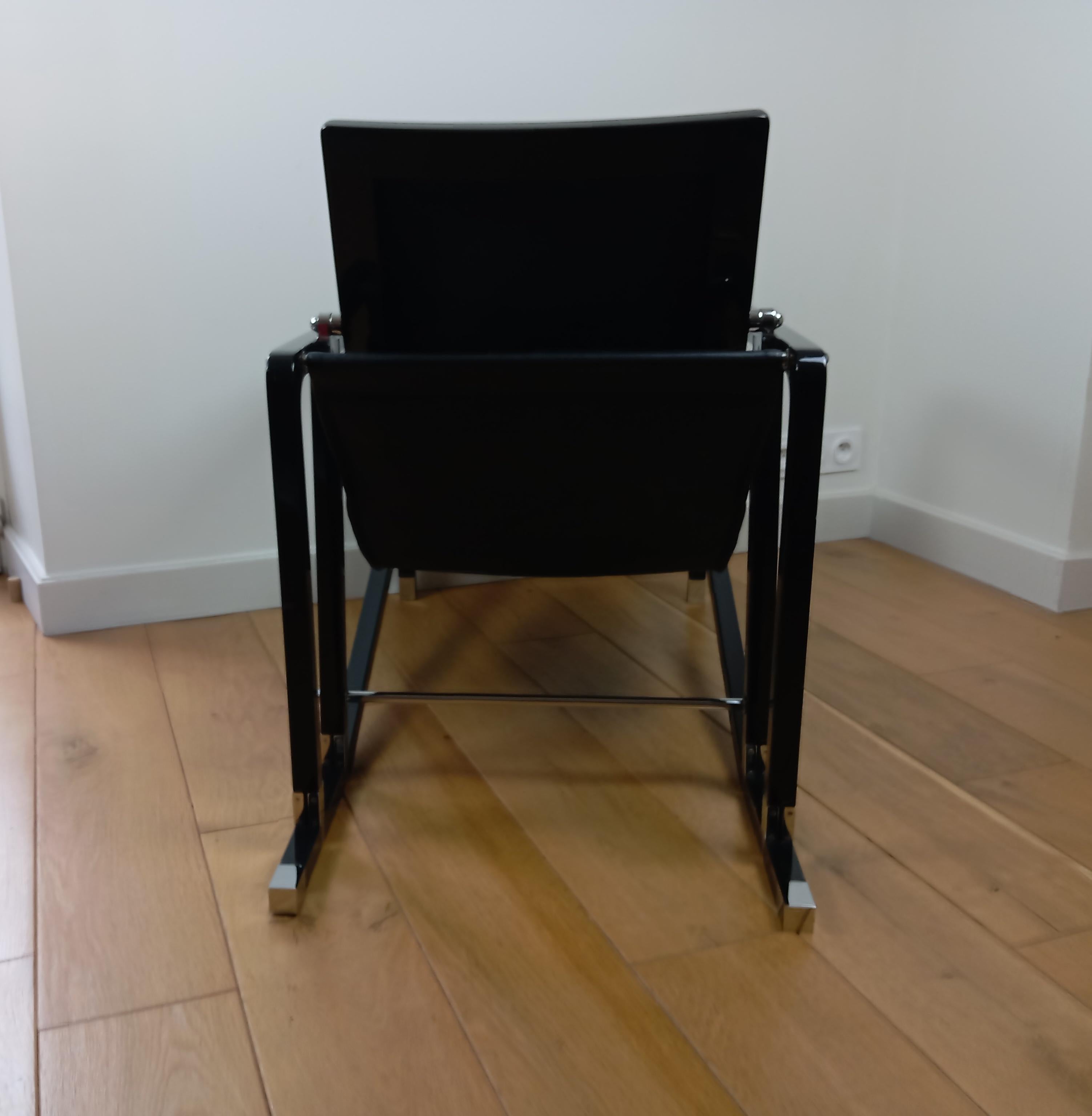 Mid-Century Modern Paire de fauteuils par Eileen Gray Edition Ecart international en vente