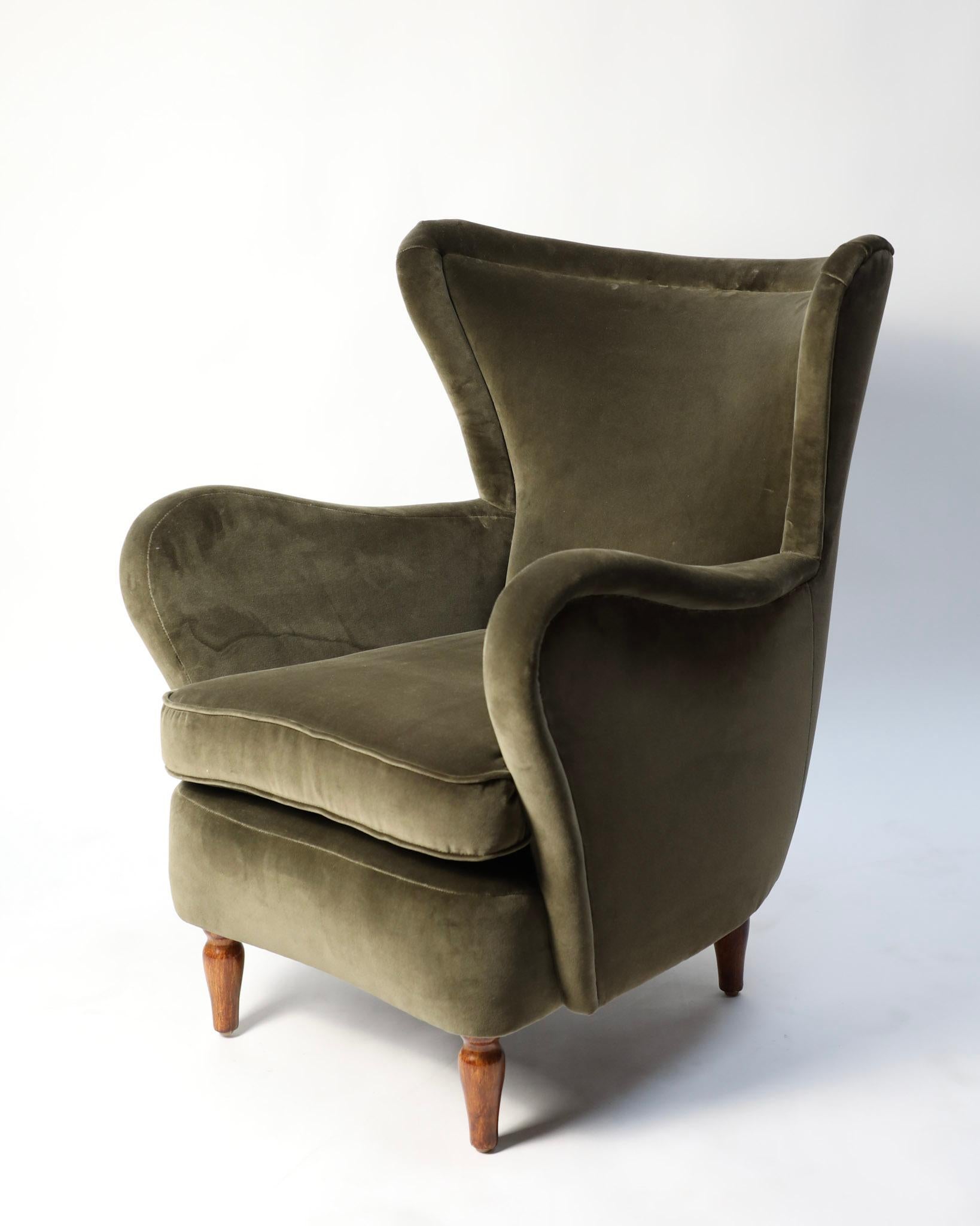 Pair of Armchairs by Emilio Sala
Dimensions: 26