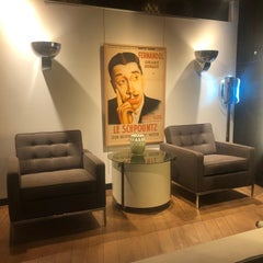 Pair of Armchairs by Florence Knoll 1968