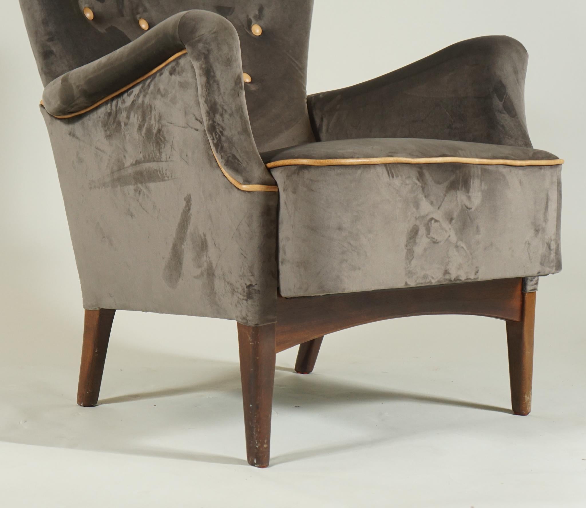 Pair of Armchairs by Fritz Hansen 2