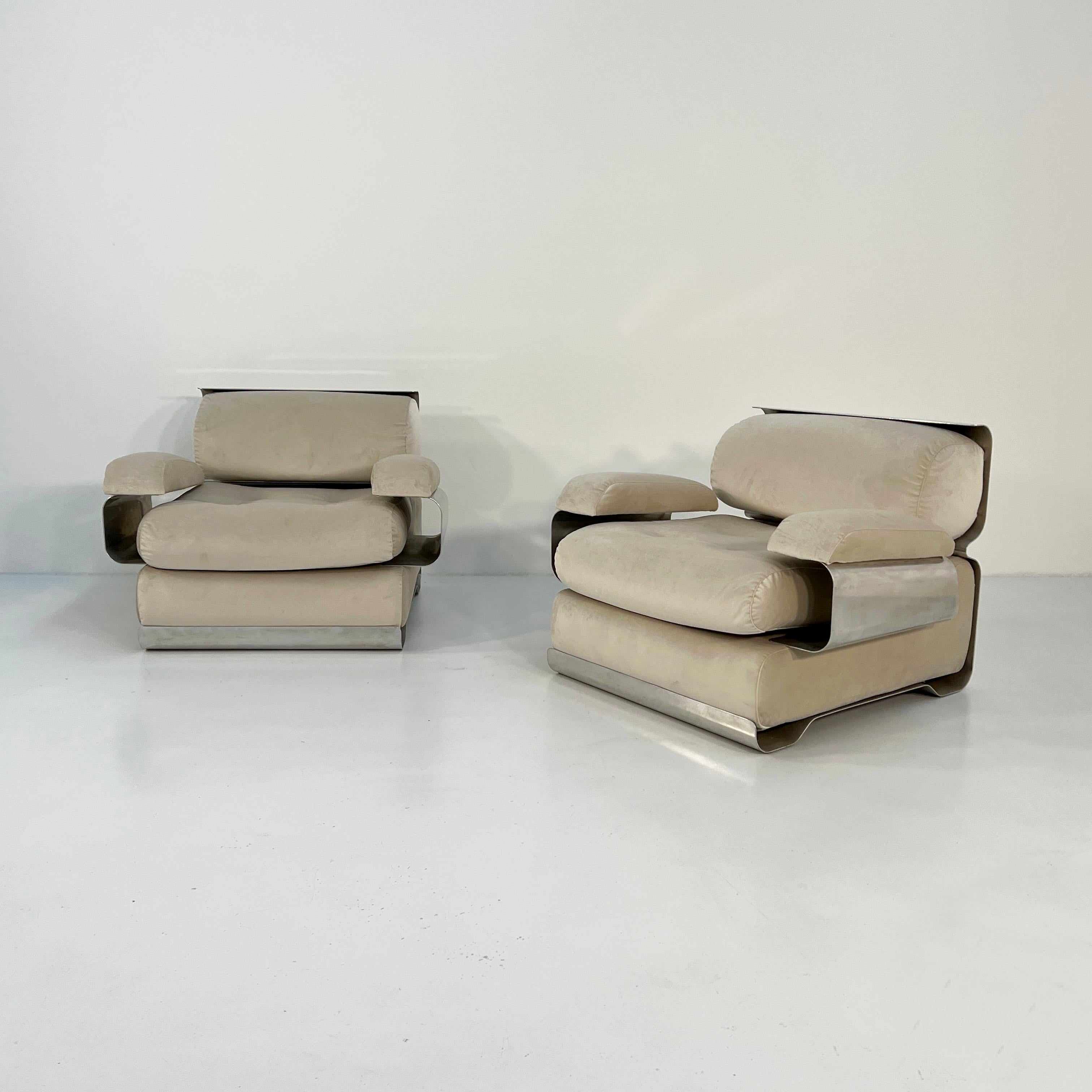 Pair of Armchairs by Gian Pietro Arosio for D.A.S, 1970s 5
