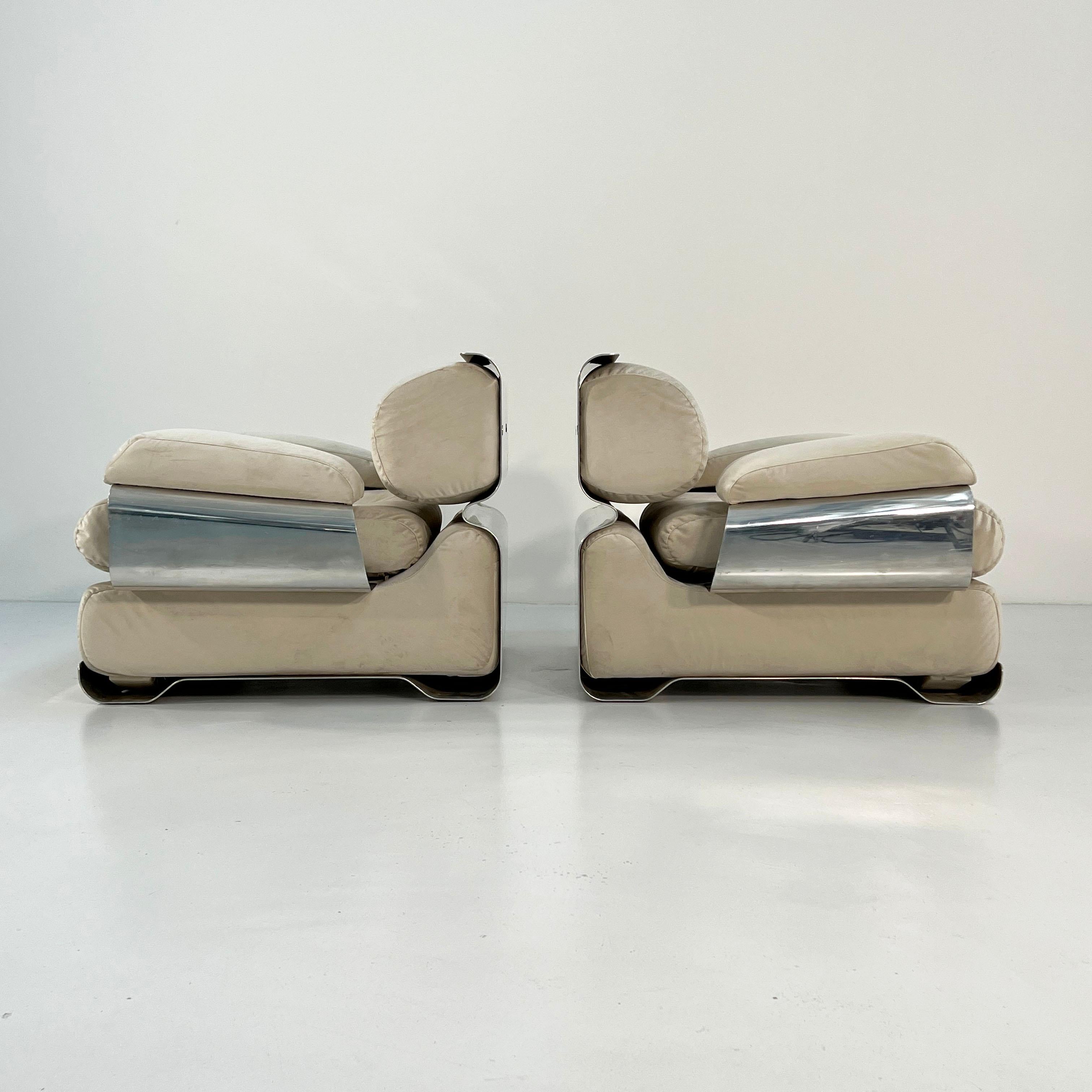 Italian Pair of Armchairs by Gian Pietro Arosio for D.A.S, 1970s