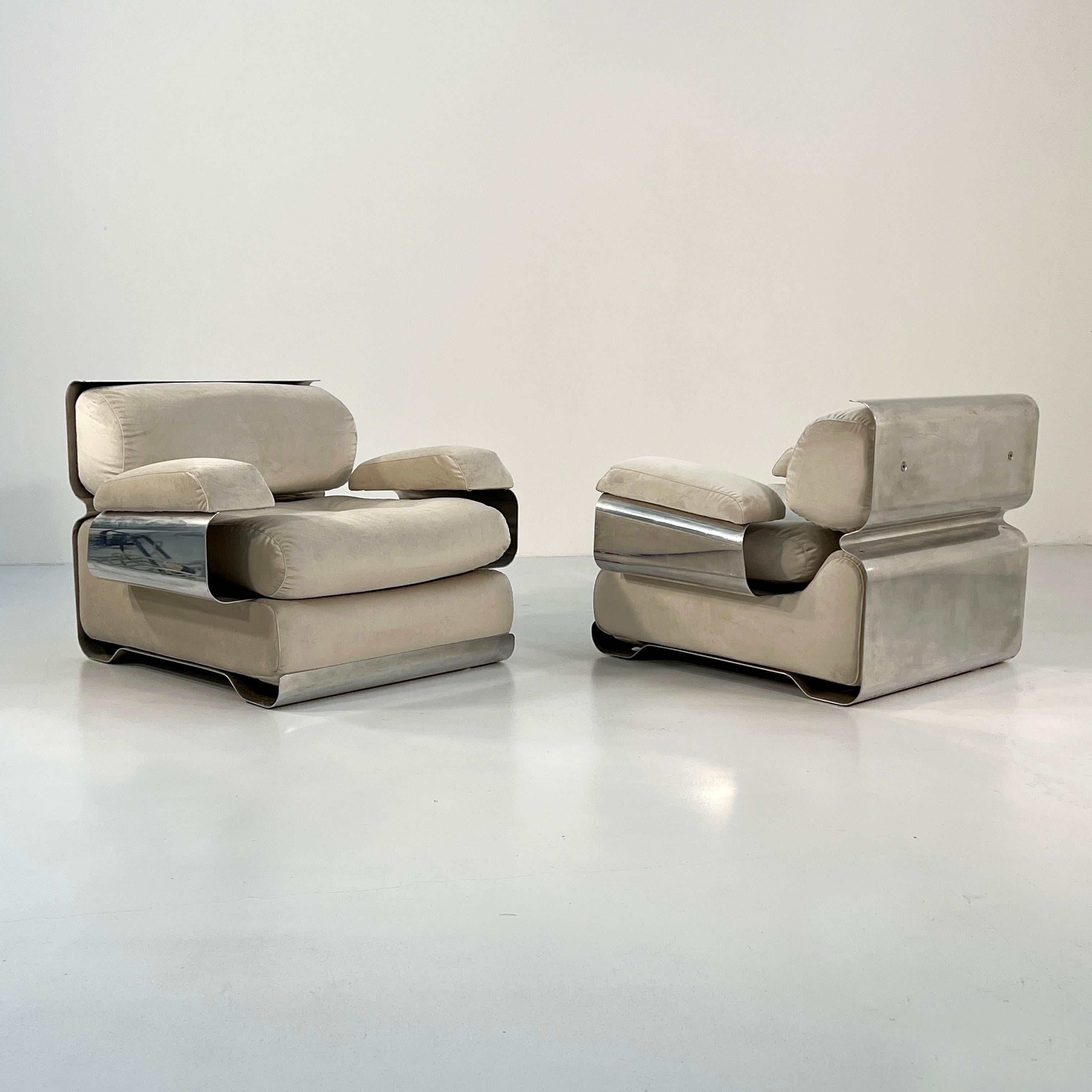 Late 20th Century Pair of Armchairs by Gian Pietro Arosio for D.A.S, 1970s