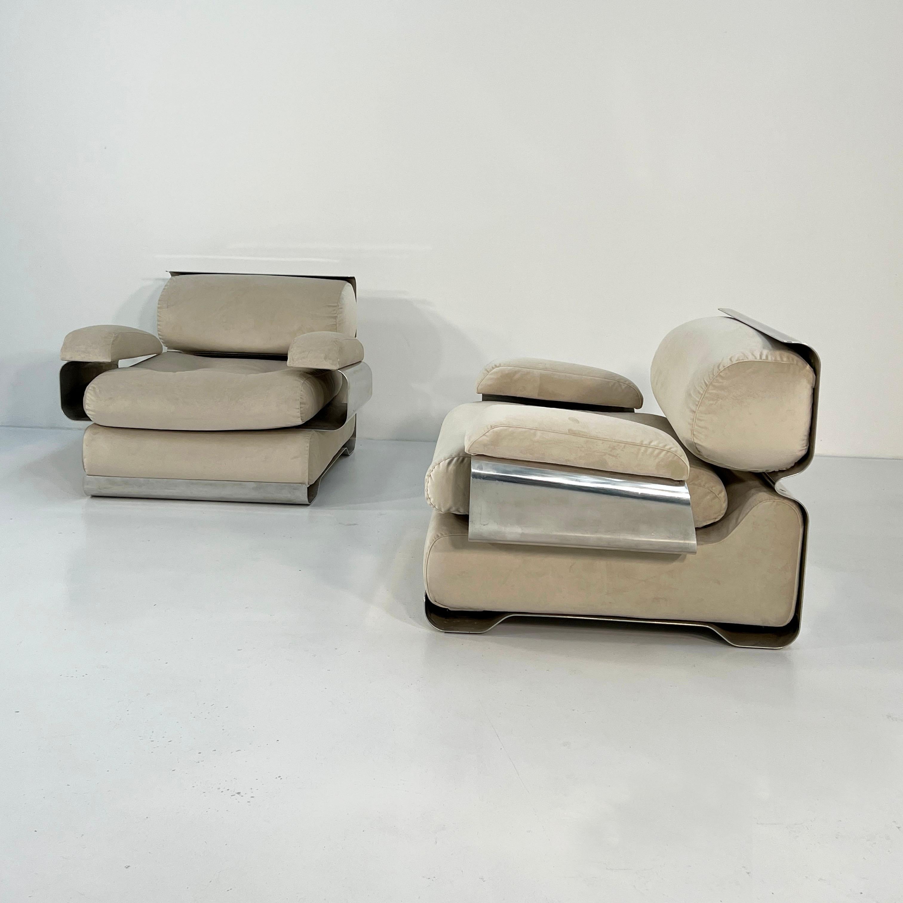 Pair of Armchairs by Gian Pietro Arosio for D.A.S, 1970s 2
