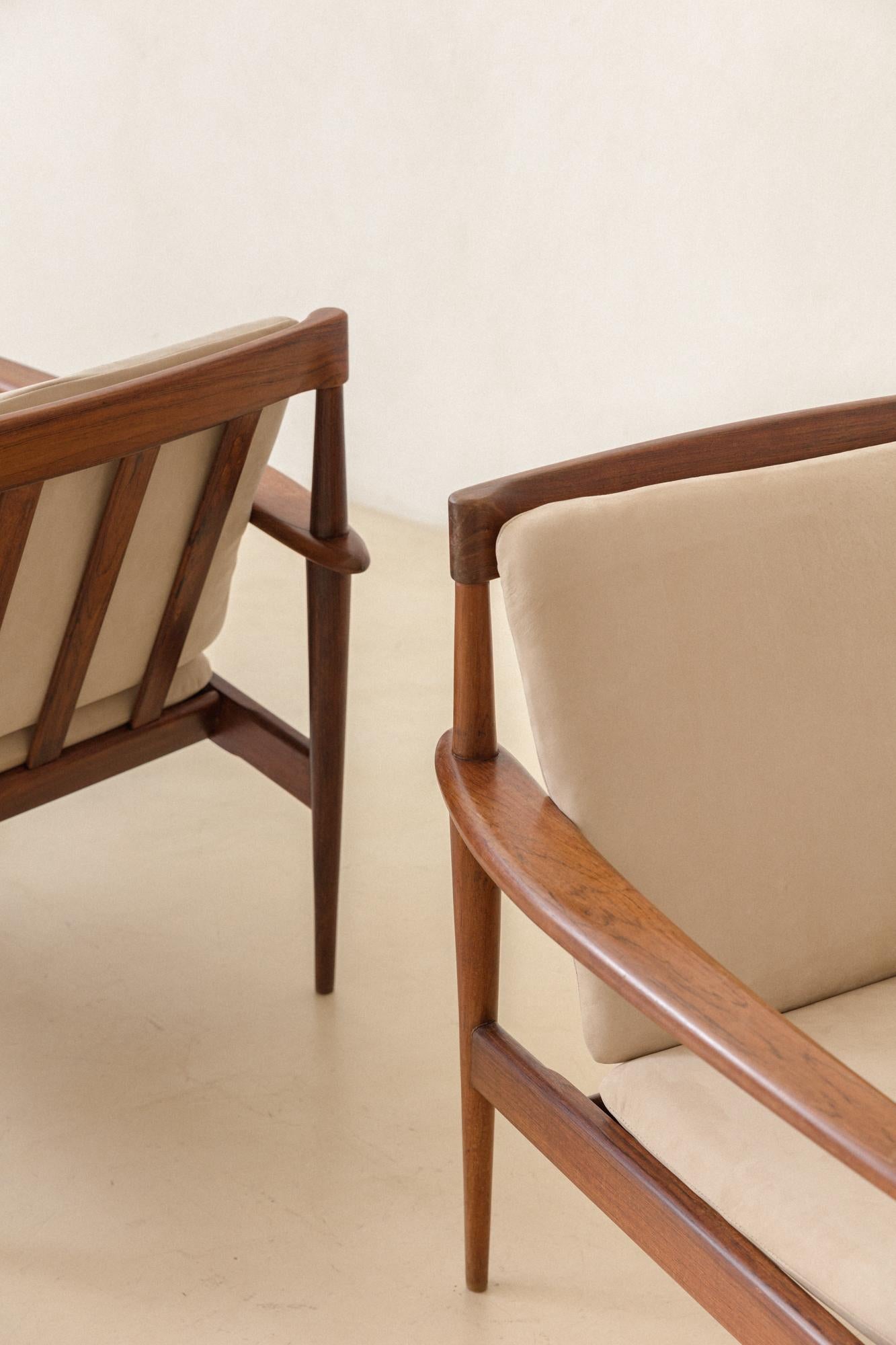 Pair of Armchairs by Grete Jalk/Rino Levi, c. 1951, Brazilian Midcentury Design For Sale 3