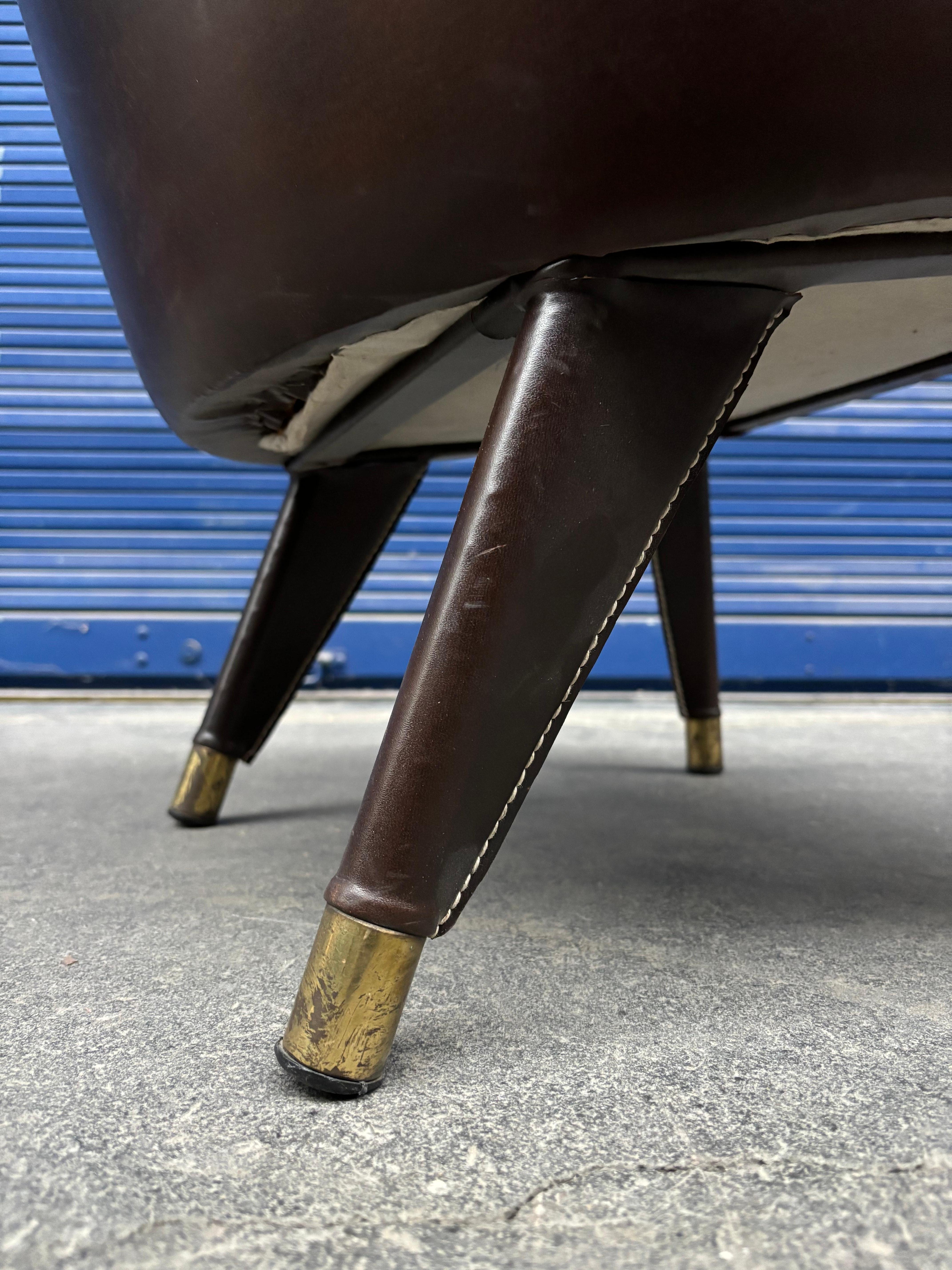 Paire de fauteuils de Jacques Adnet en vente 12