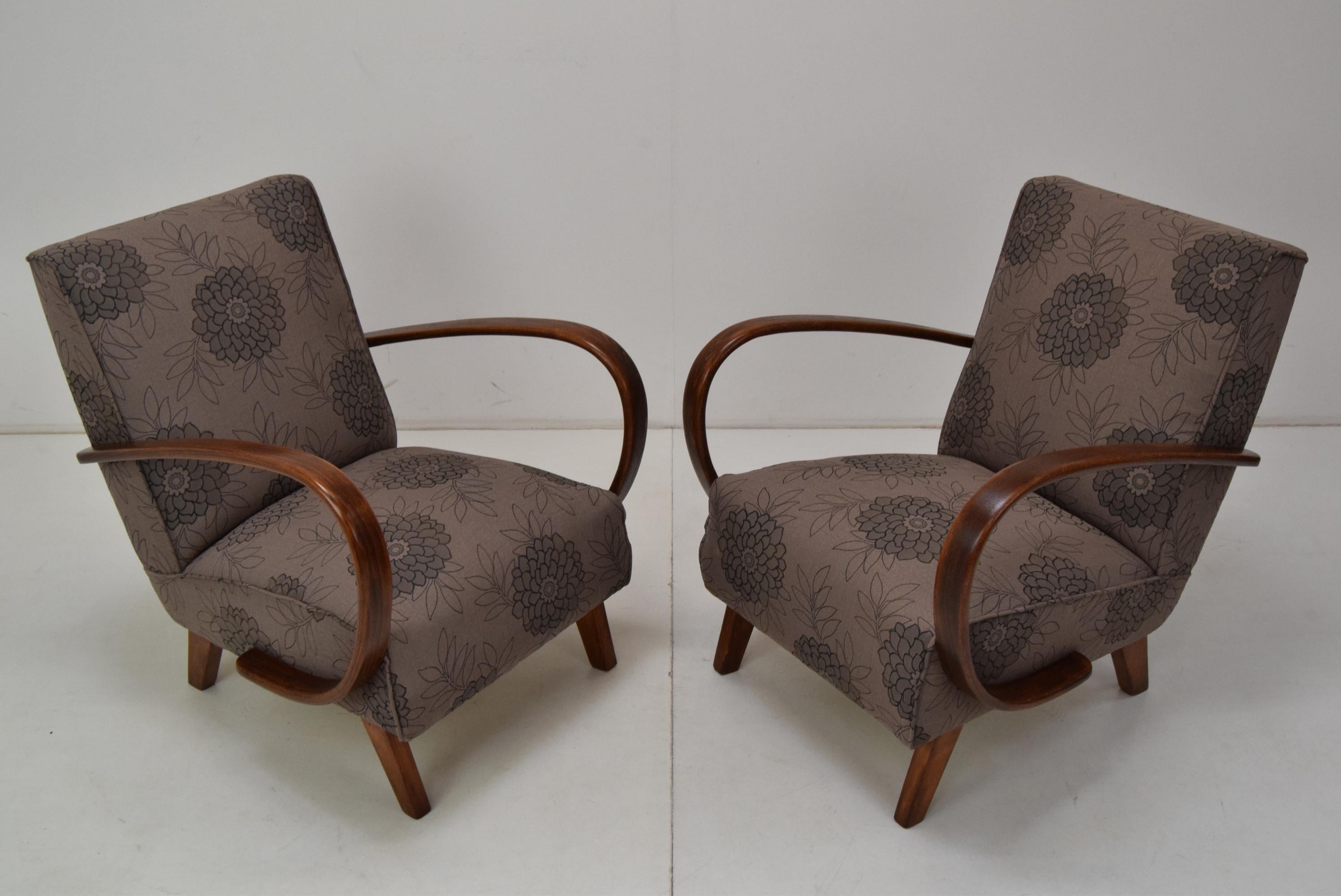 Mid-Century Modern Pair of Armchairs by Jindrich Halabala, 1950's For Sale