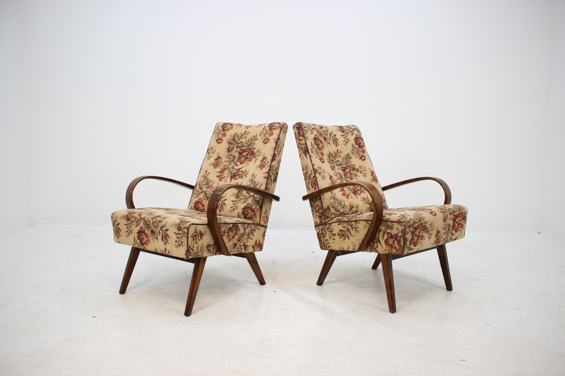 Mid-Century Modern Pair of Armchairs by Jindřich Halabala, 1960s