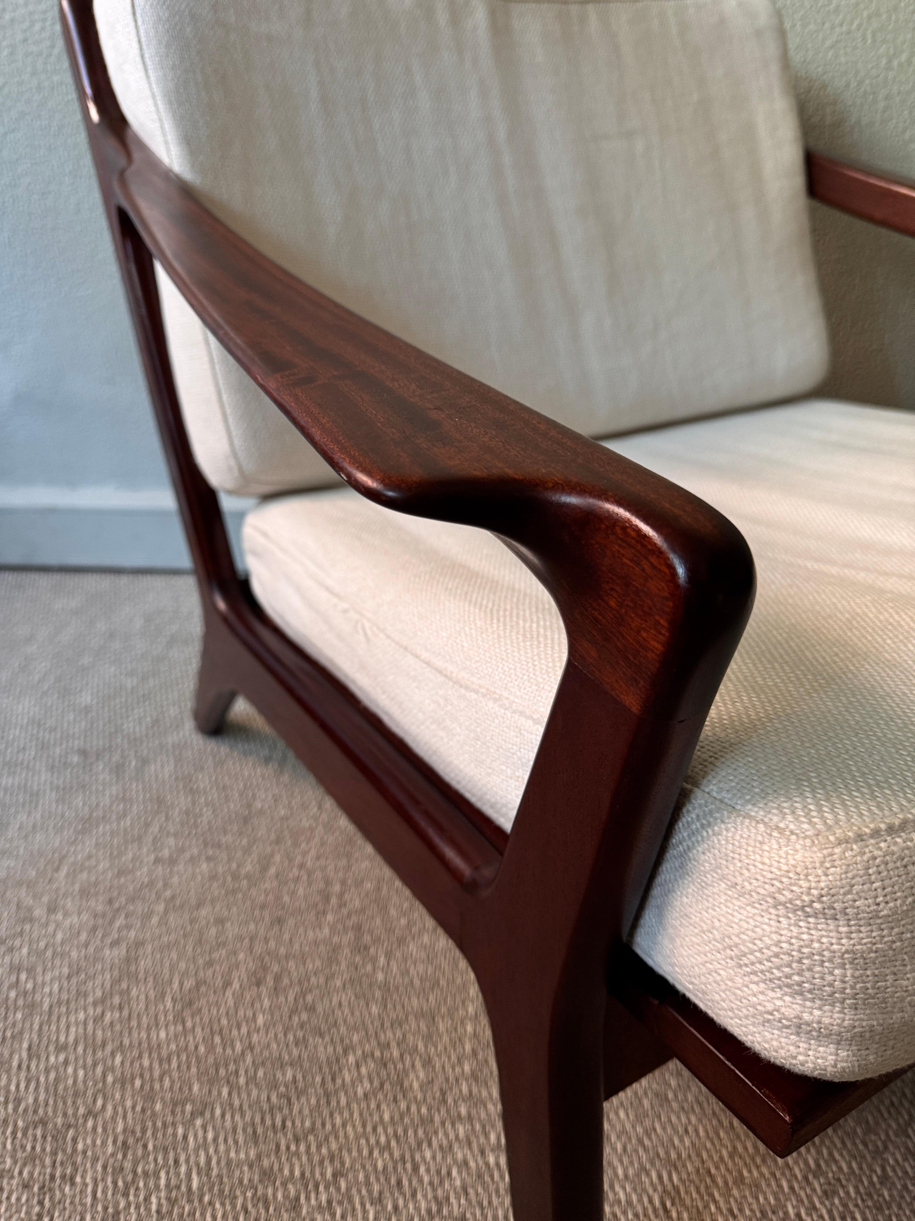 Pair of Armchairs by José Cruz de Carvalho for Altamira, Portugal 1960’s For Sale 6