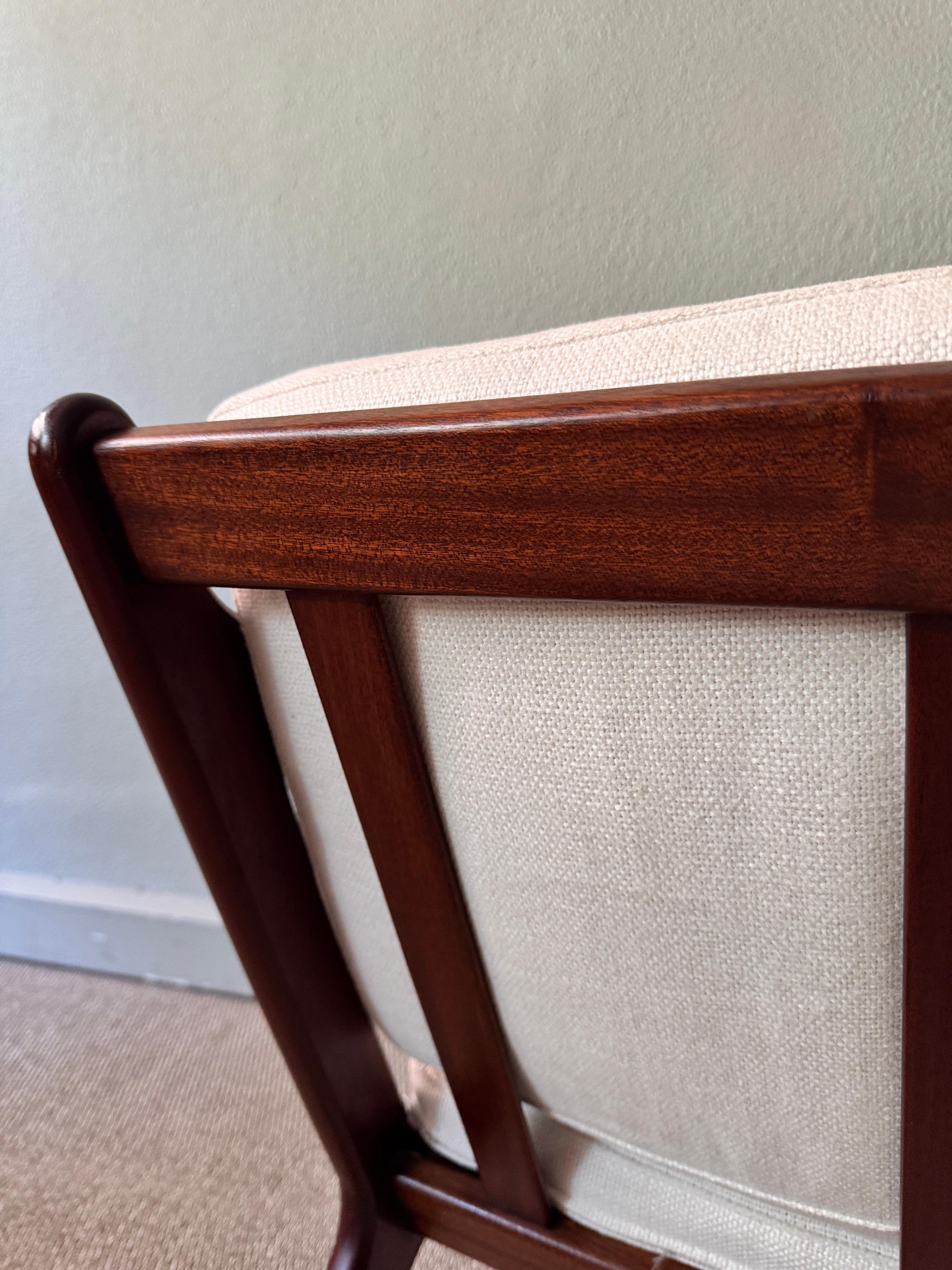 Pair of Armchairs by José Cruz de Carvalho for Altamira, Portugal 1960’s For Sale 10