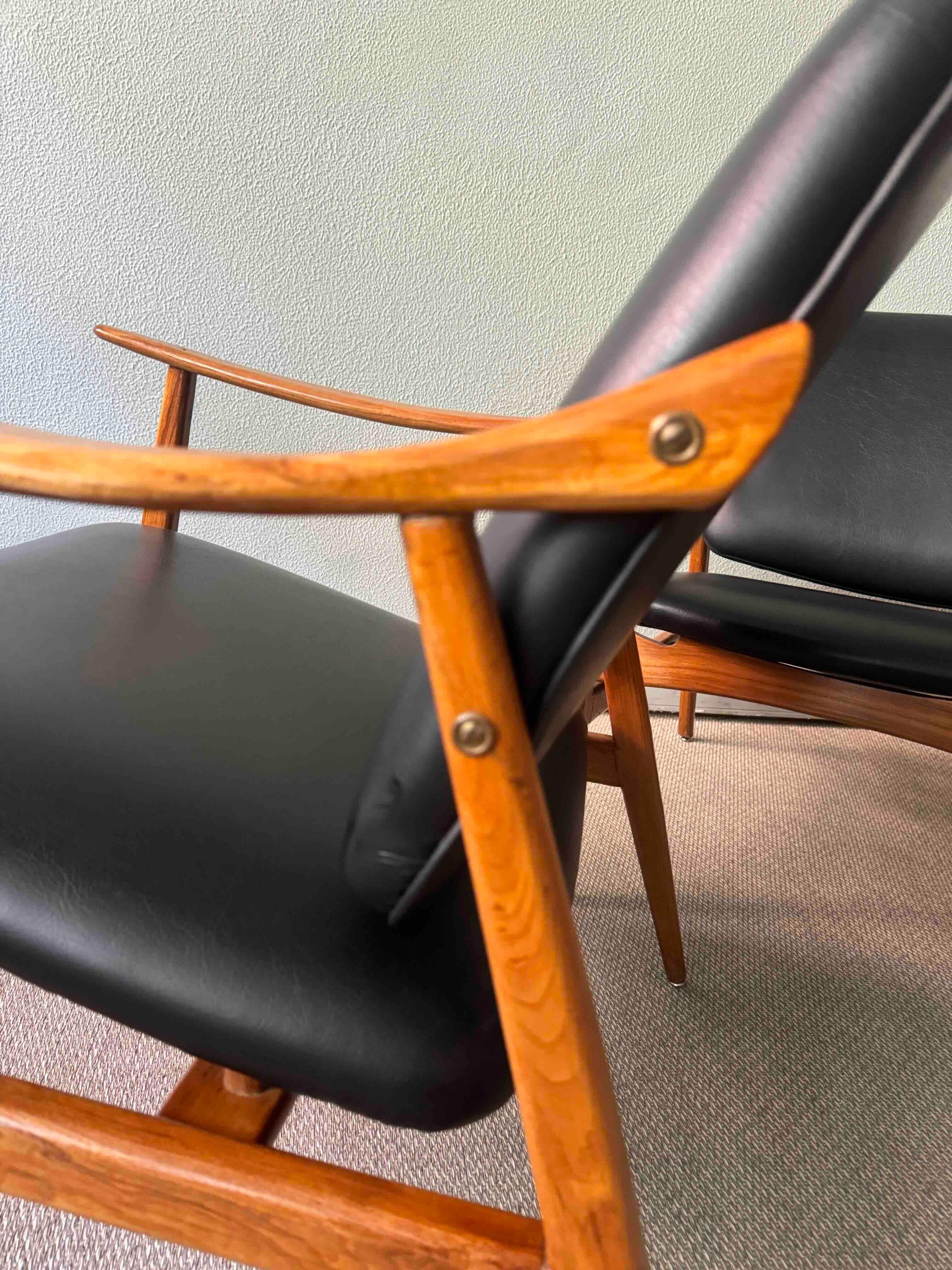 Pair of Armchairs by José Cruz de Carvalho for Altamira, Portugal 1960’s For Sale 11