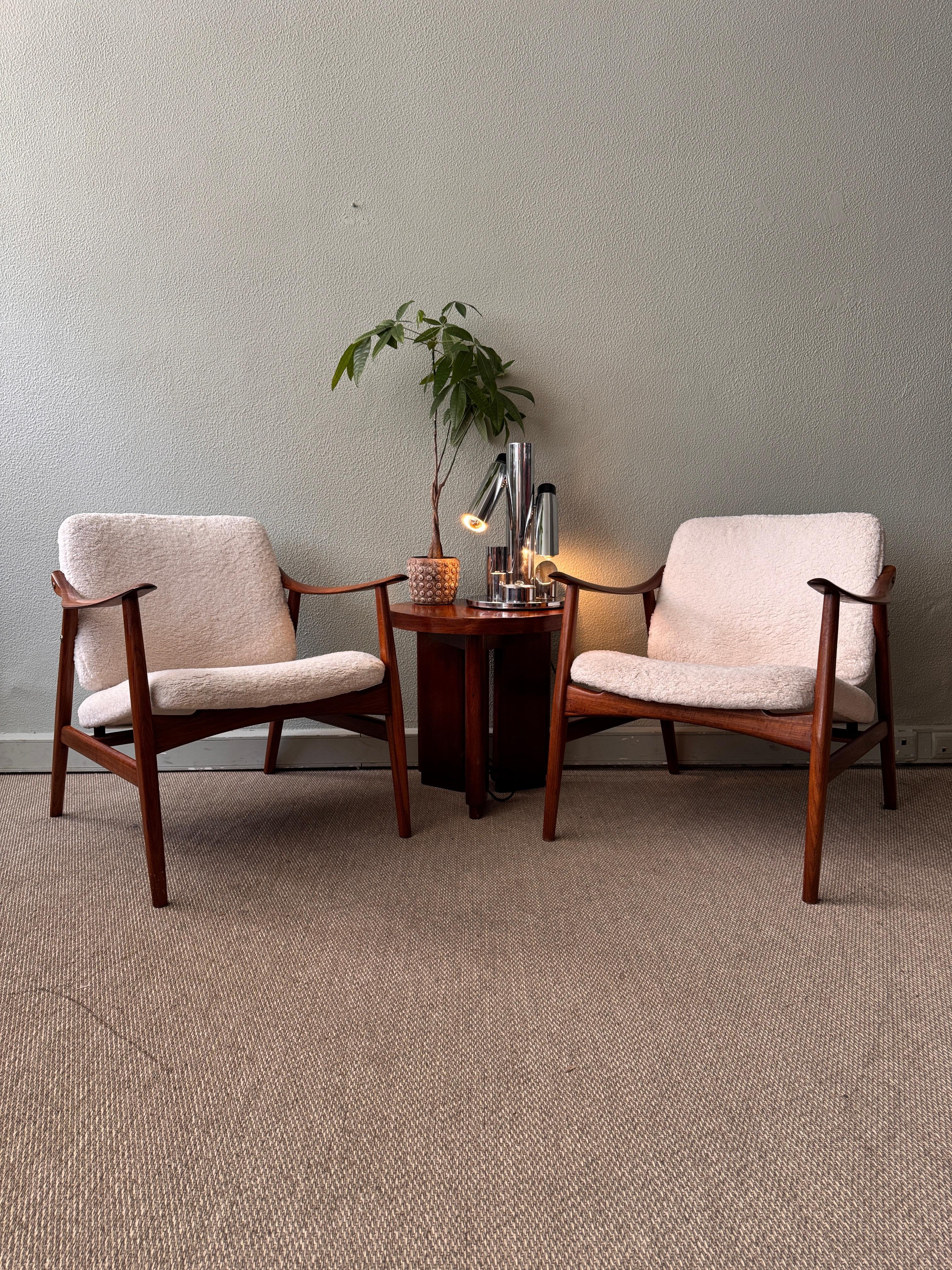Mid-Century Modern Pair of Armchairs by José Cruz de Carvalho for Altamira, Portugal 1960’s
