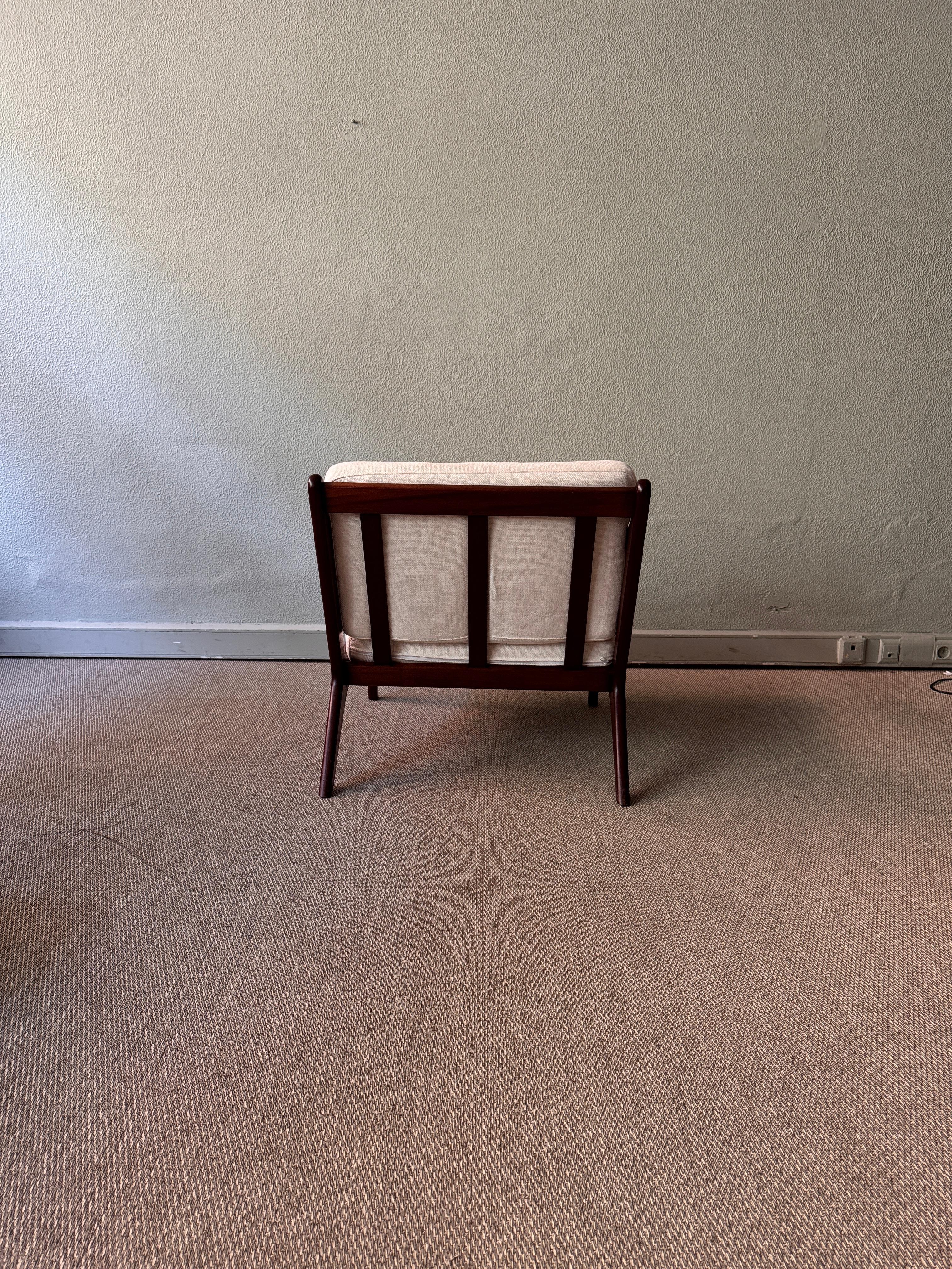 Pair of Armchairs by José Cruz de Carvalho for Altamira, Portugal 1960’s For Sale 1