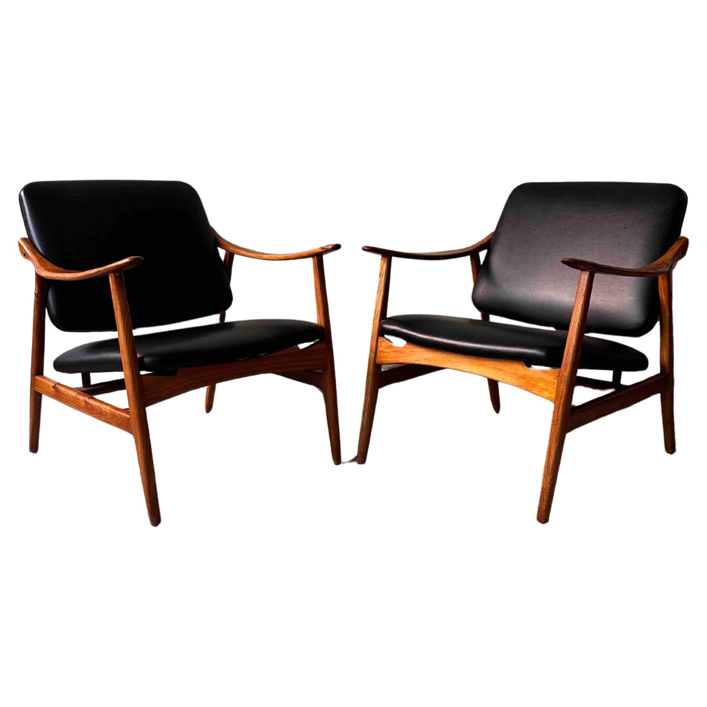 Pair of Armchairs by José Cruz de Carvalho for Altamira, Portugal 1960’s For Sale