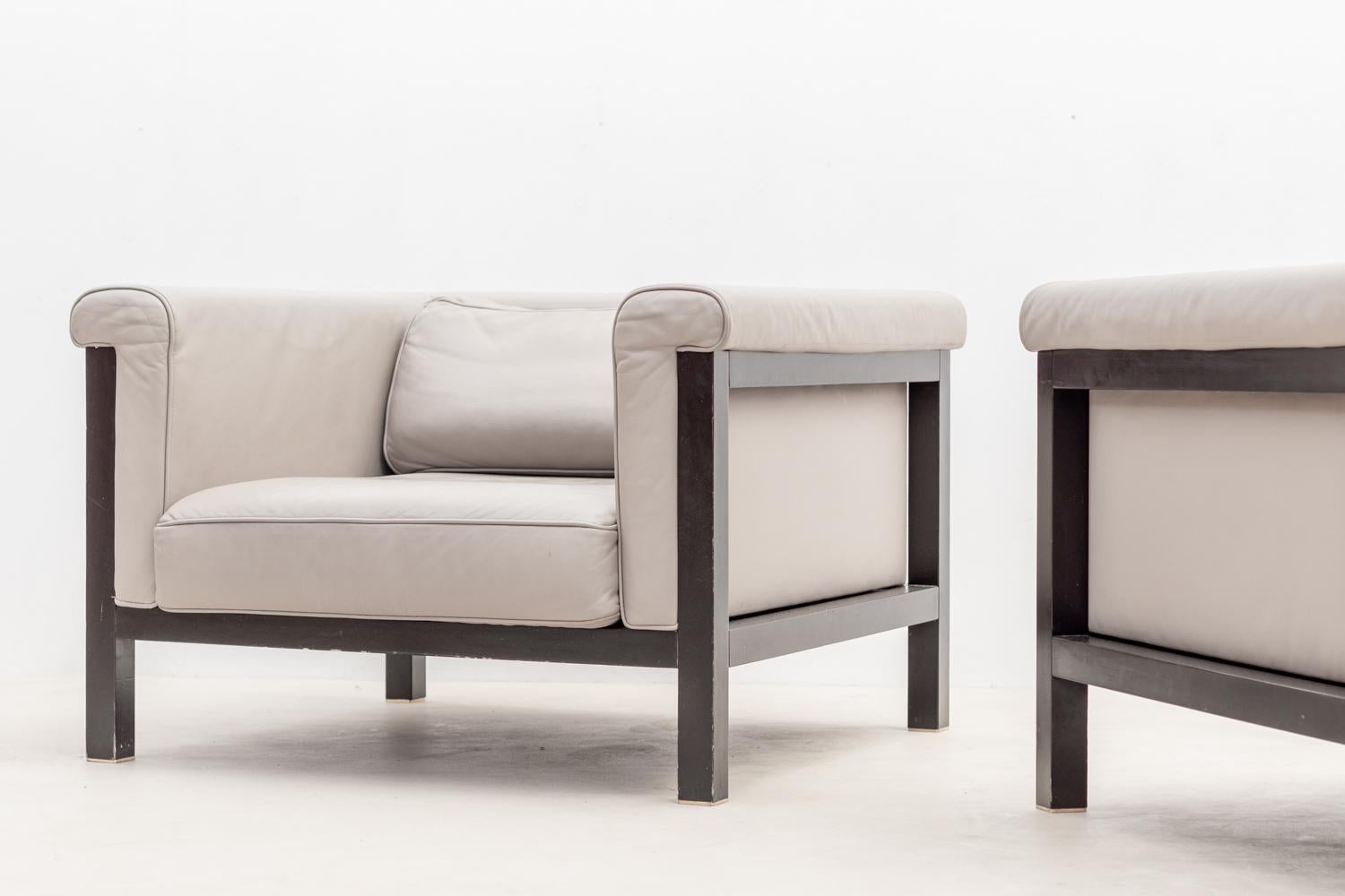 Paar Sessel von Jules Wabbes, Livourne-Série 800 Luxe herausgegeben von Bullo  (Moderne der Mitte des Jahrhunderts) im Angebot