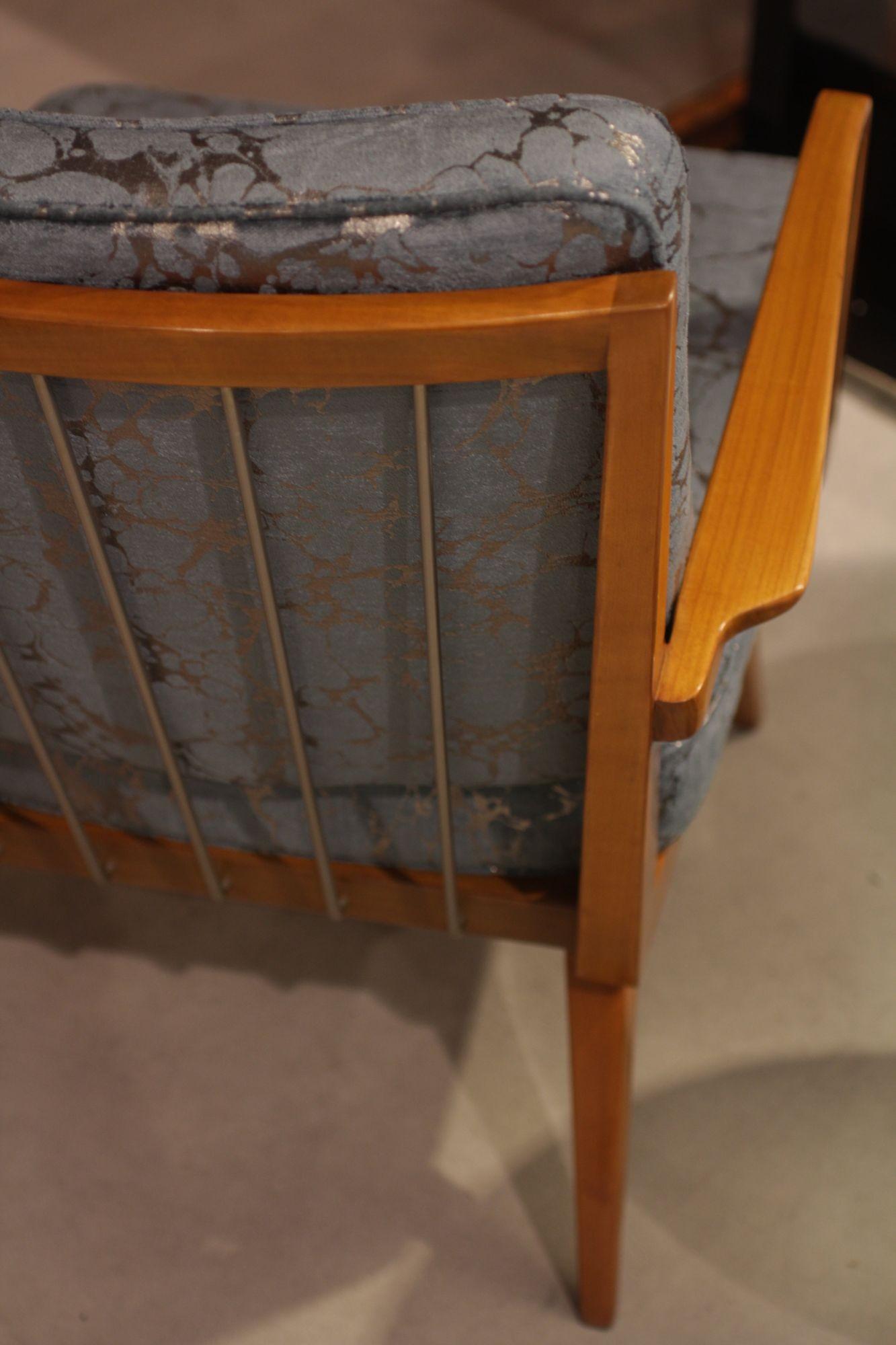 20th Century Pair of Lounge Chairs by Knoll, Cherry Wood, Blue-Silver Fabric, Germany, 1950s For Sale