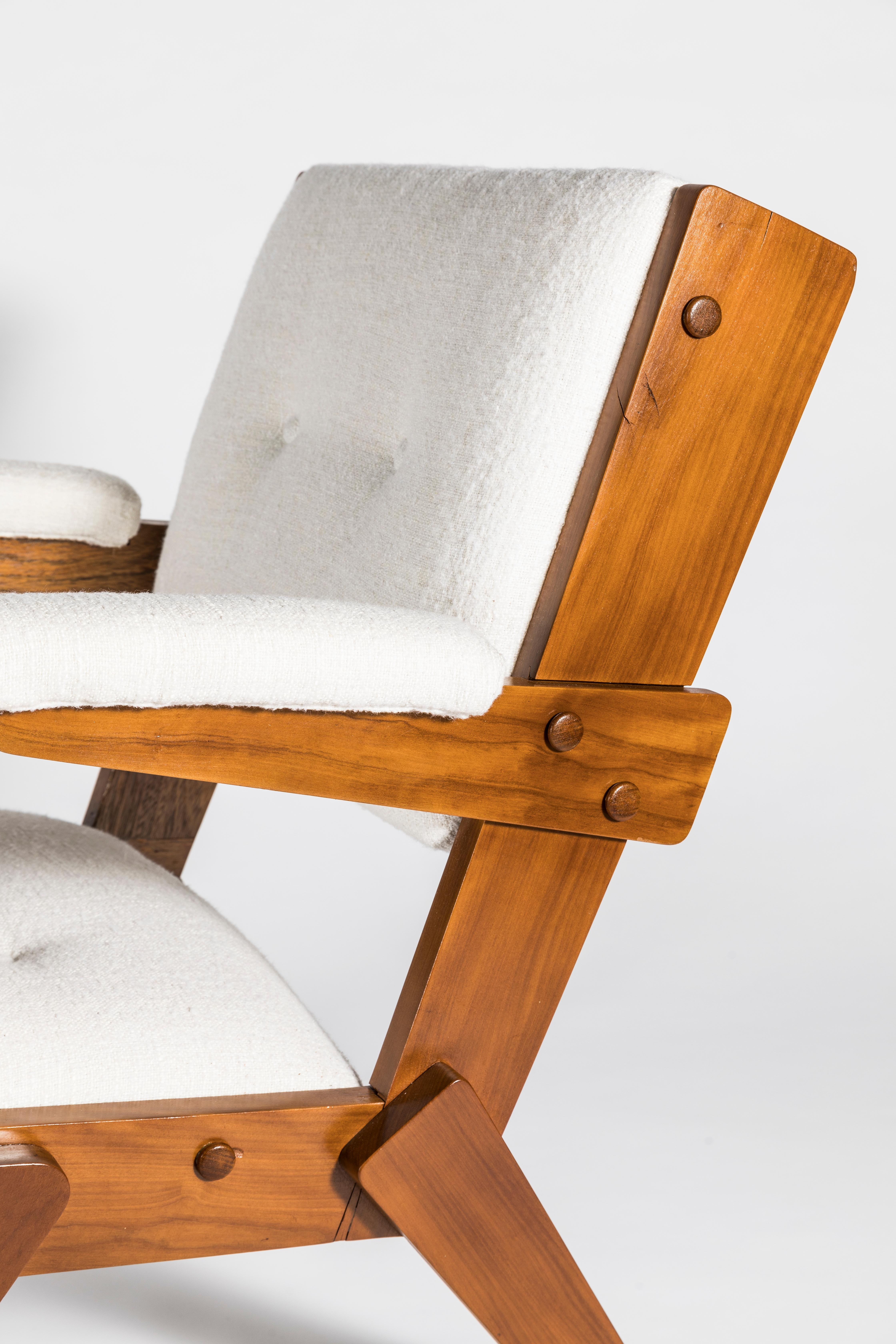 Hand-Crafted Pair of Armchairs by Lina Bo Bardi For Sale