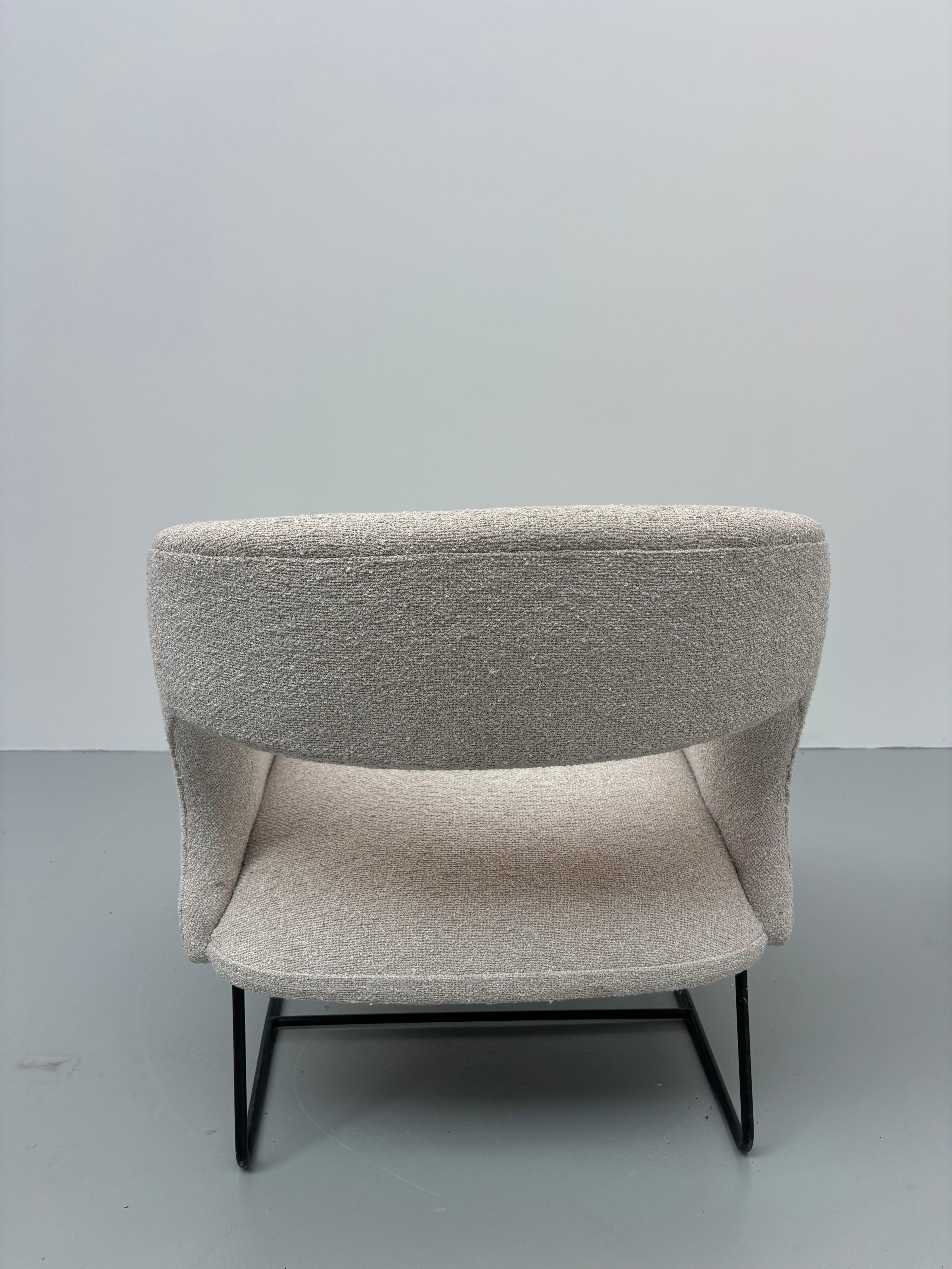 Pair of armchairs by Louis Paolozzi For Sale 4