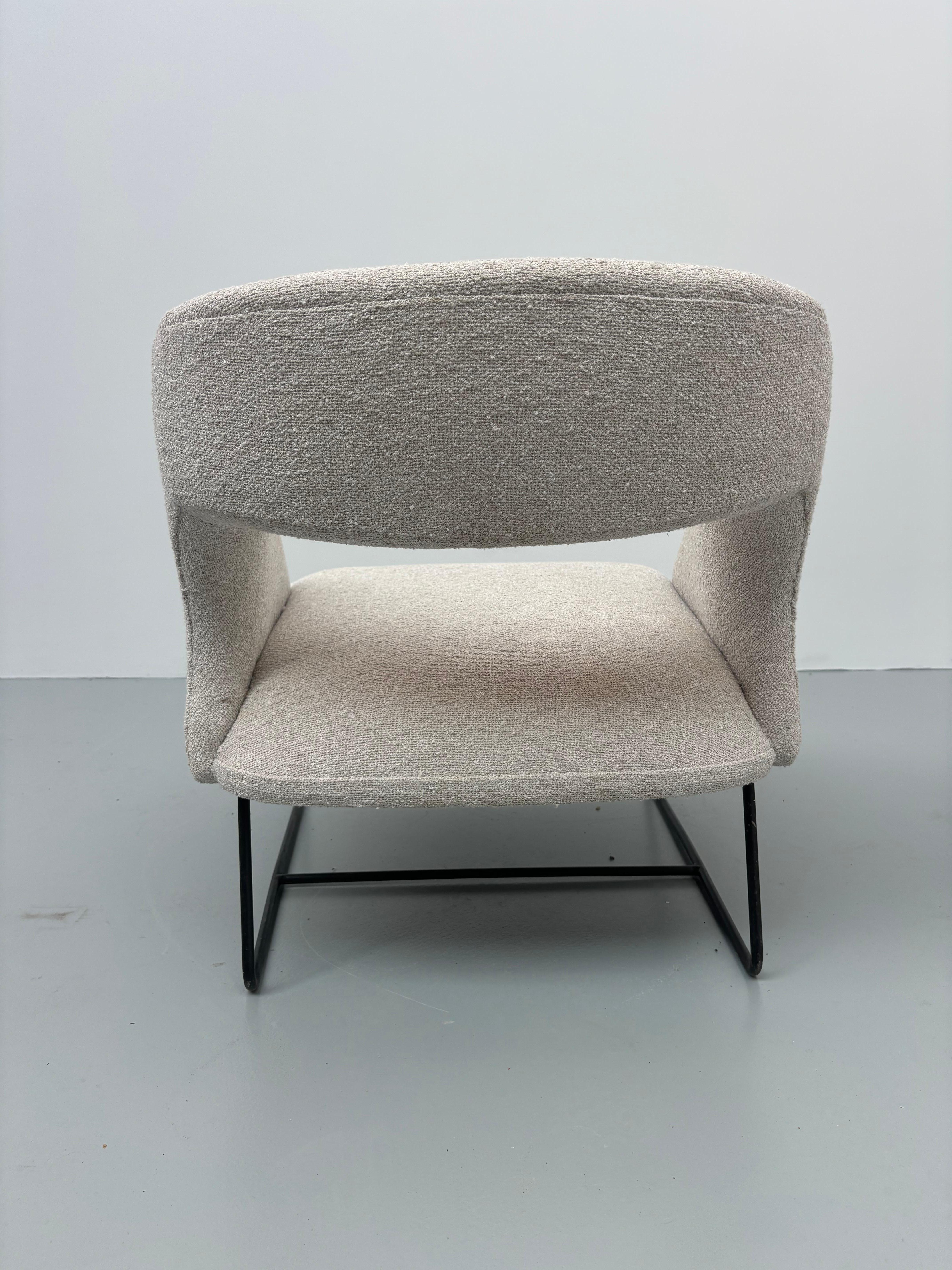 Pair of armchairs by Louis Paolozzi For Sale 5
