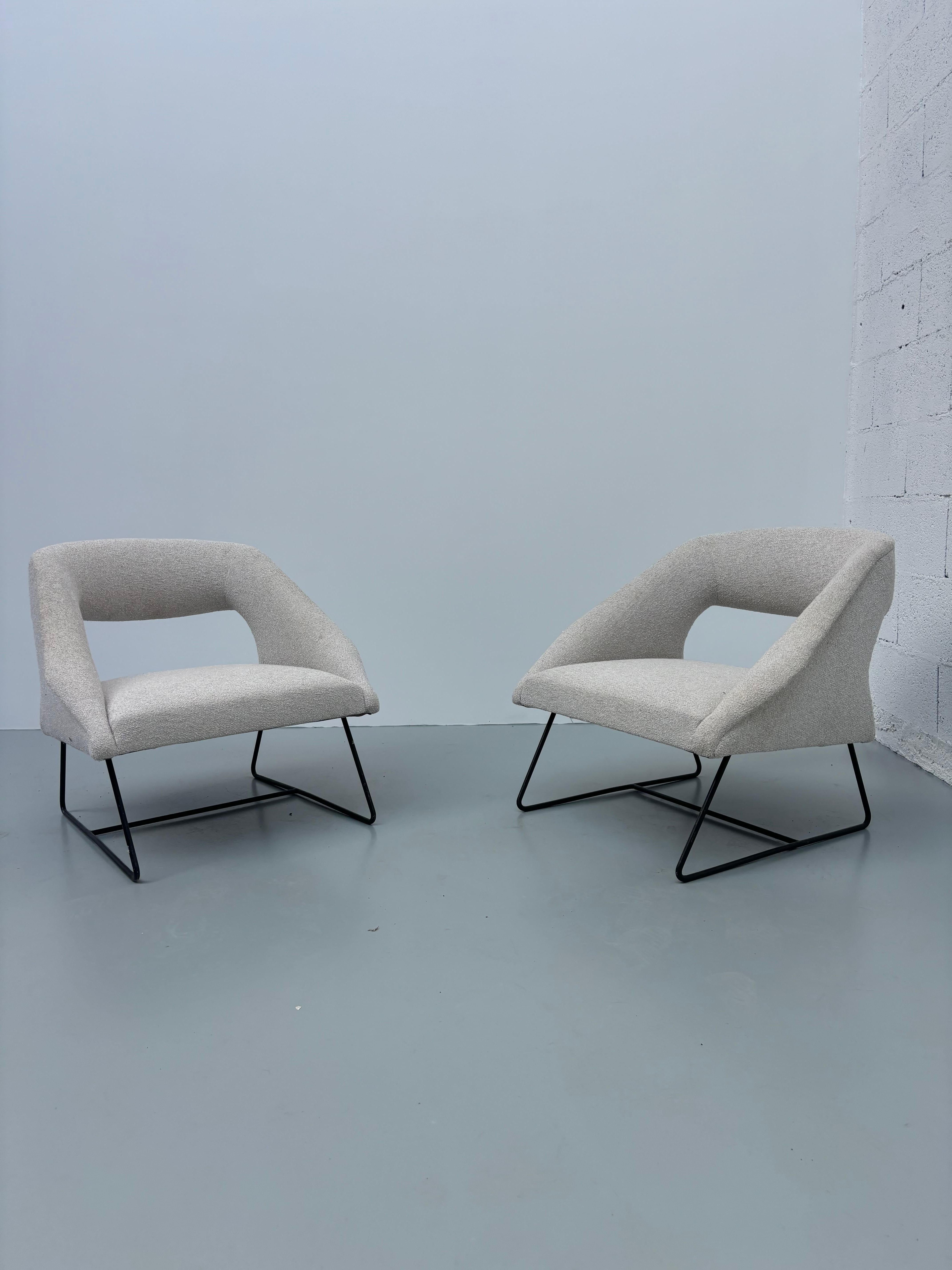 Mid-20th Century Pair of armchairs by Louis Paolozzi For Sale