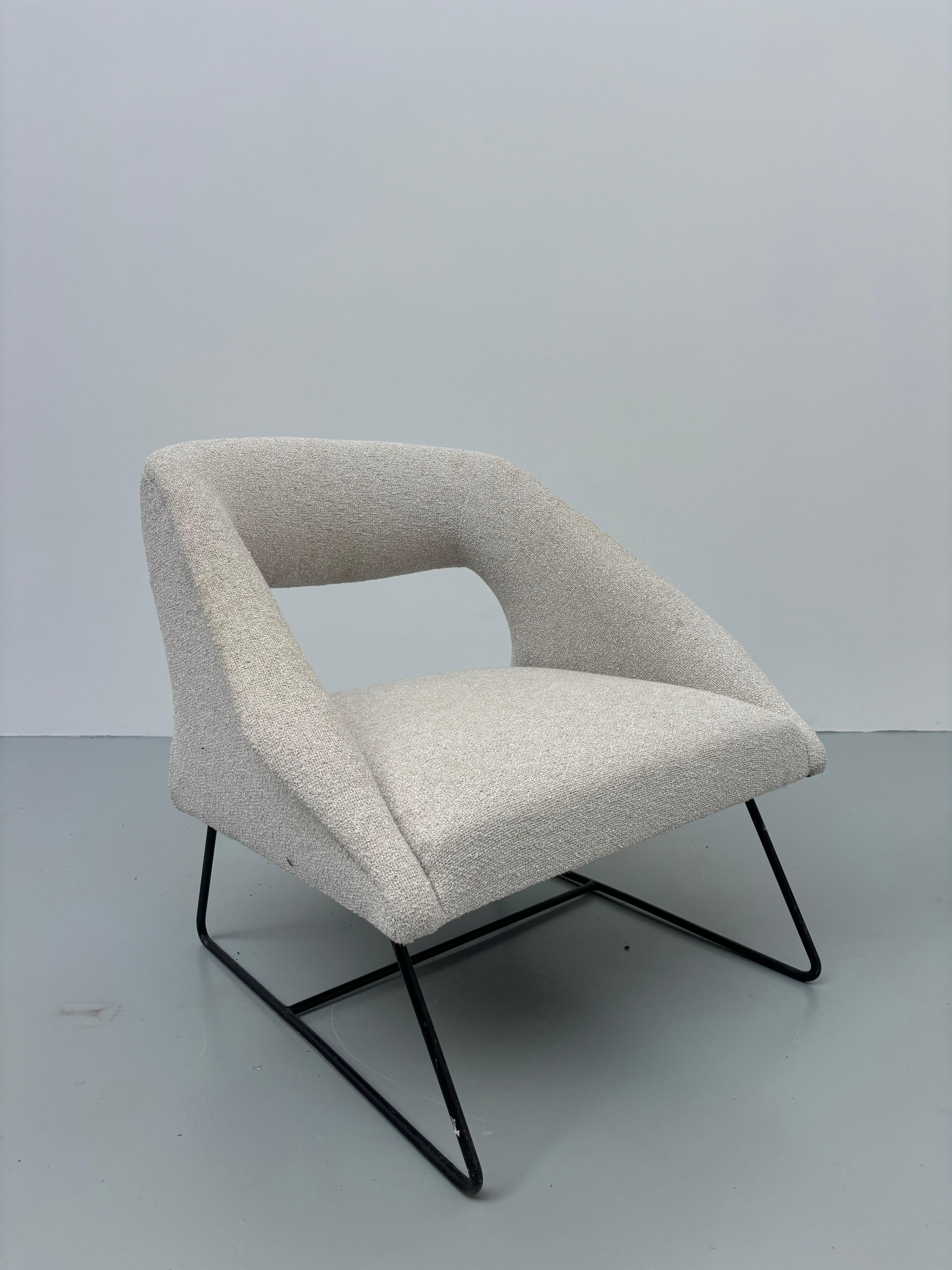 Pair of armchairs by Louis Paolozzi For Sale 1