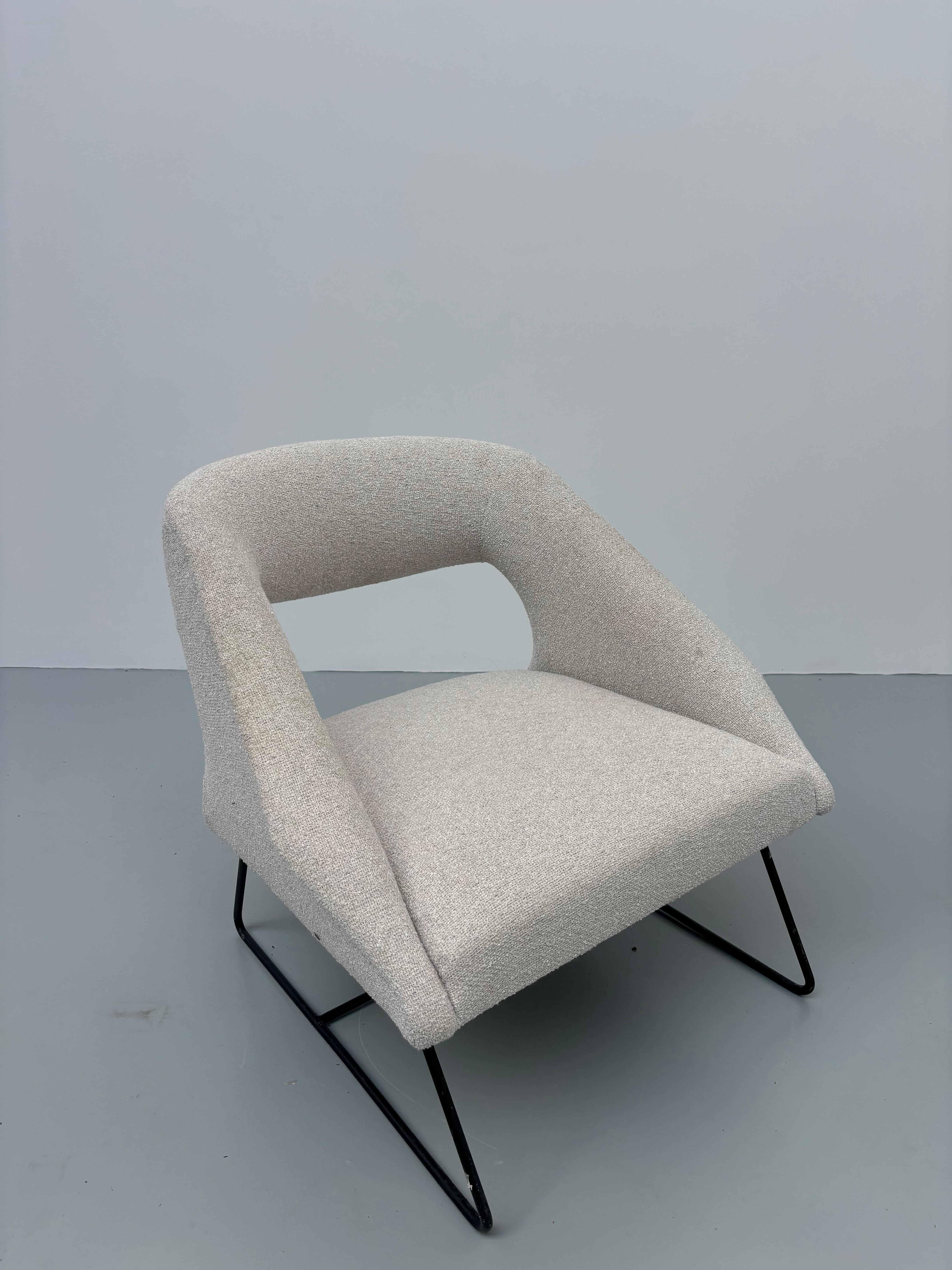 Pair of armchairs by Louis Paolozzi For Sale 2