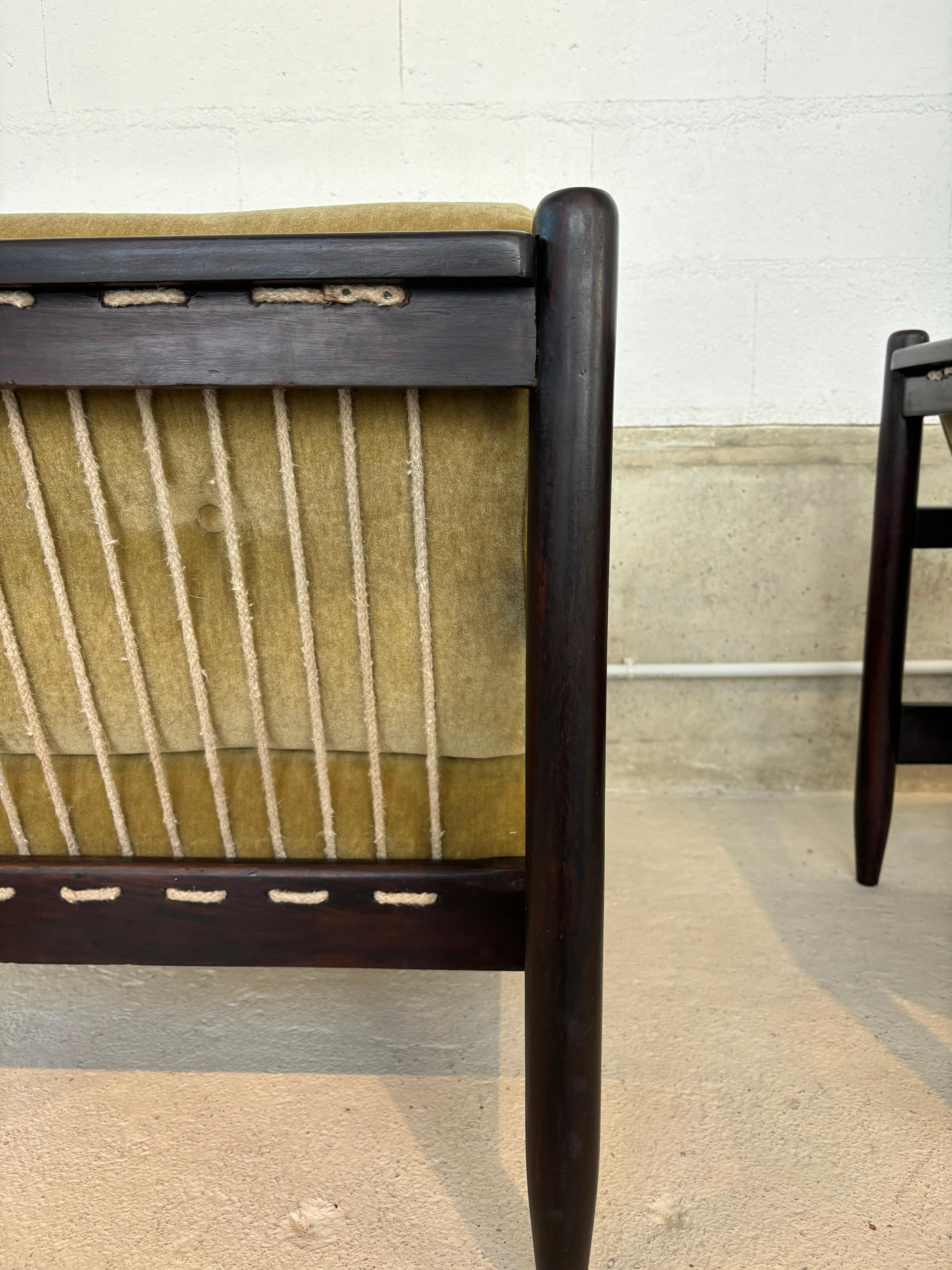 Paire de fauteuils de Michel Arnoult en vente 4