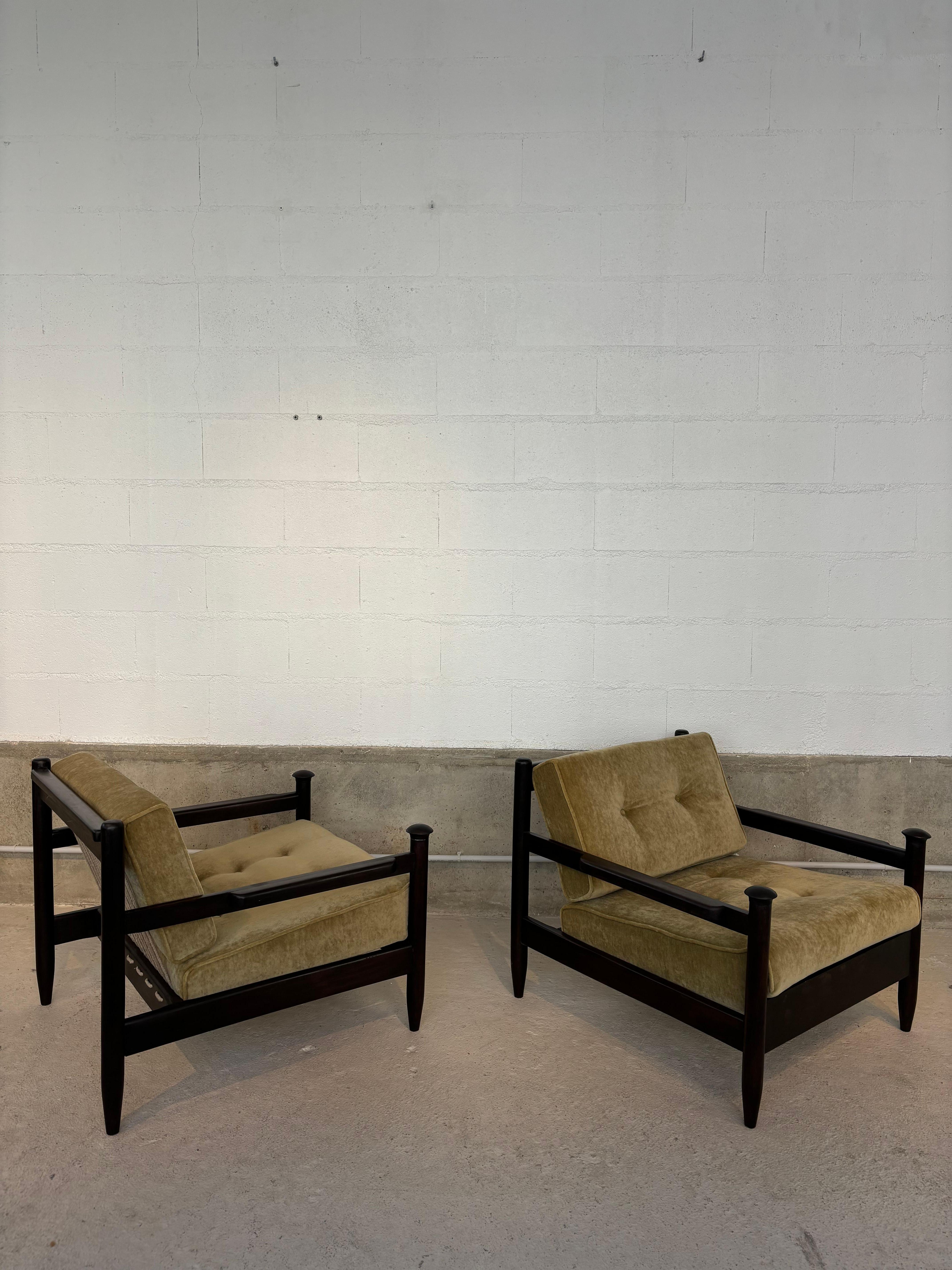 Brésilien Paire de fauteuils de Michel Arnoult en vente