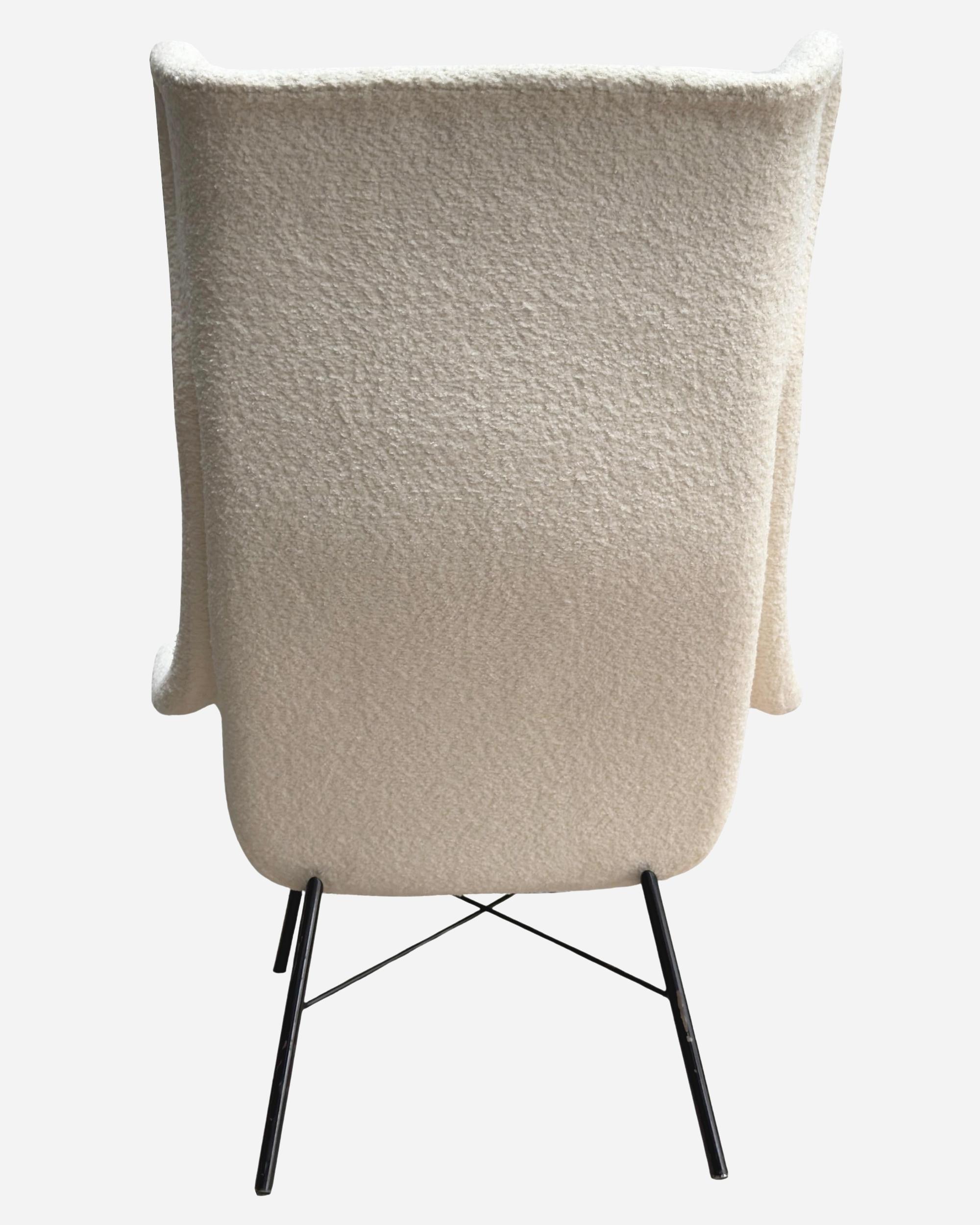 Metà XX secolo Coppia di poltrone di Miroslav Navratil, Edizioni Ton, Repubblica Ceca, circa 1960 in vendita