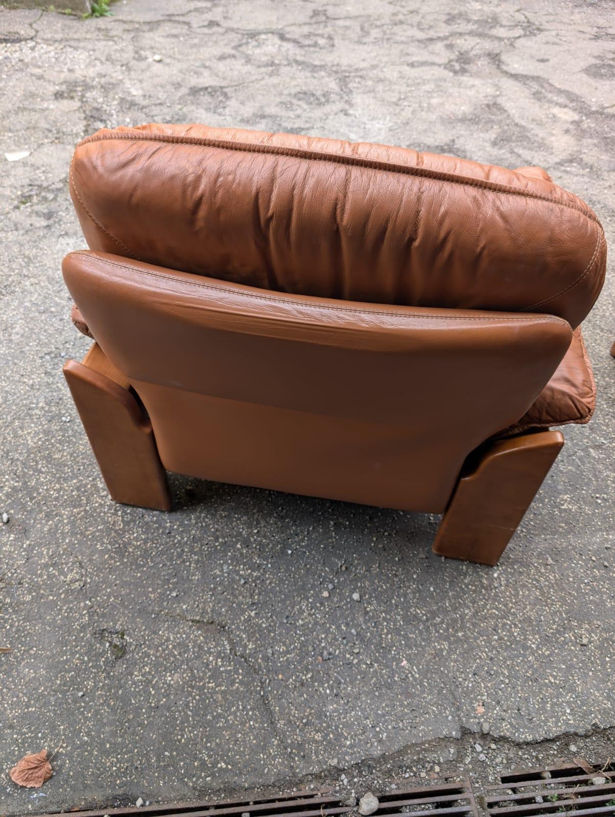 Cuir Paire de fauteuils brutalistes par Mobilgirgi, 1970 en vente