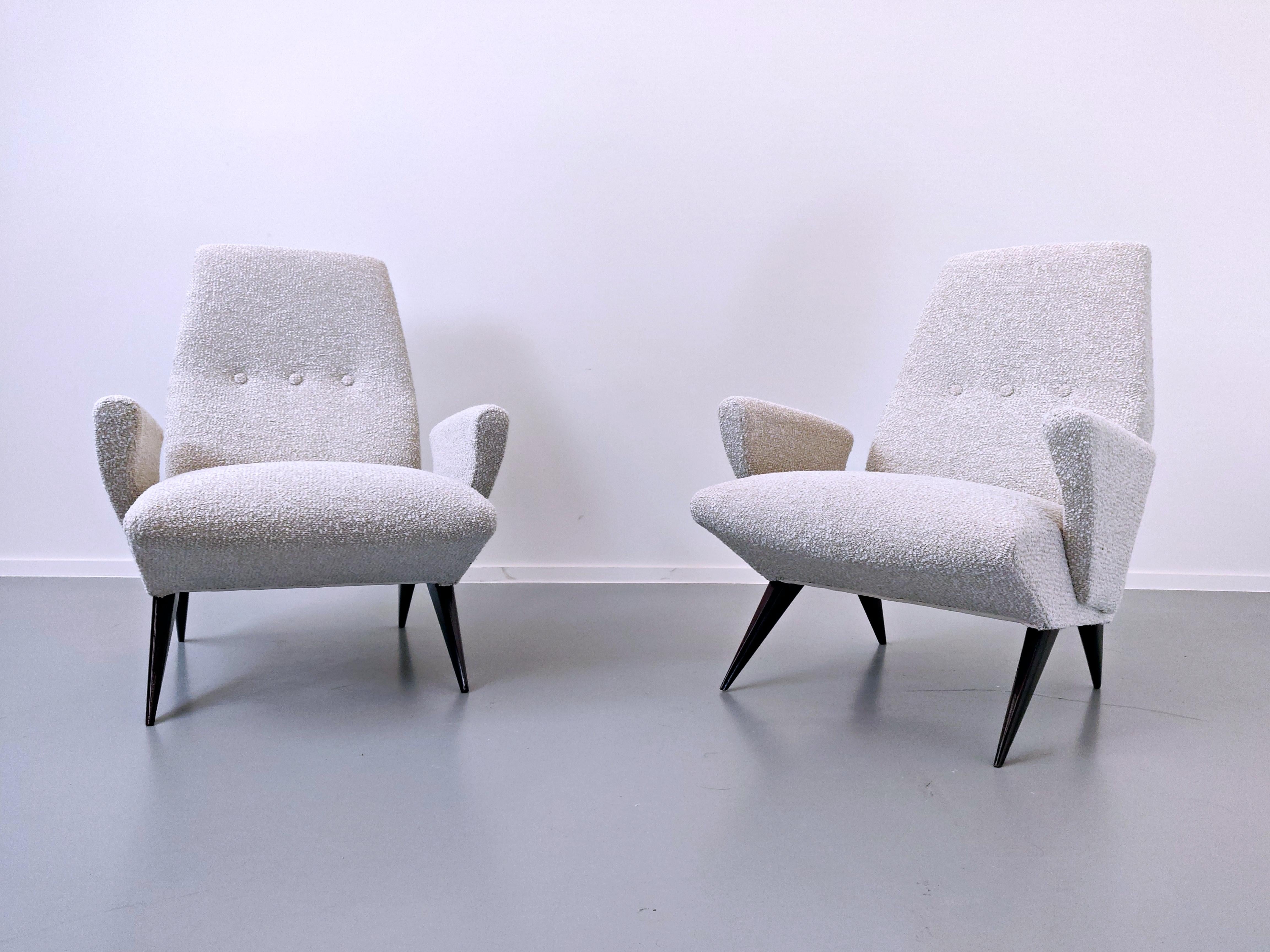 Italian Pair of Mid-Century Modern  Armchairs by Nino Zoncada for Frimar, Italy  For Sale