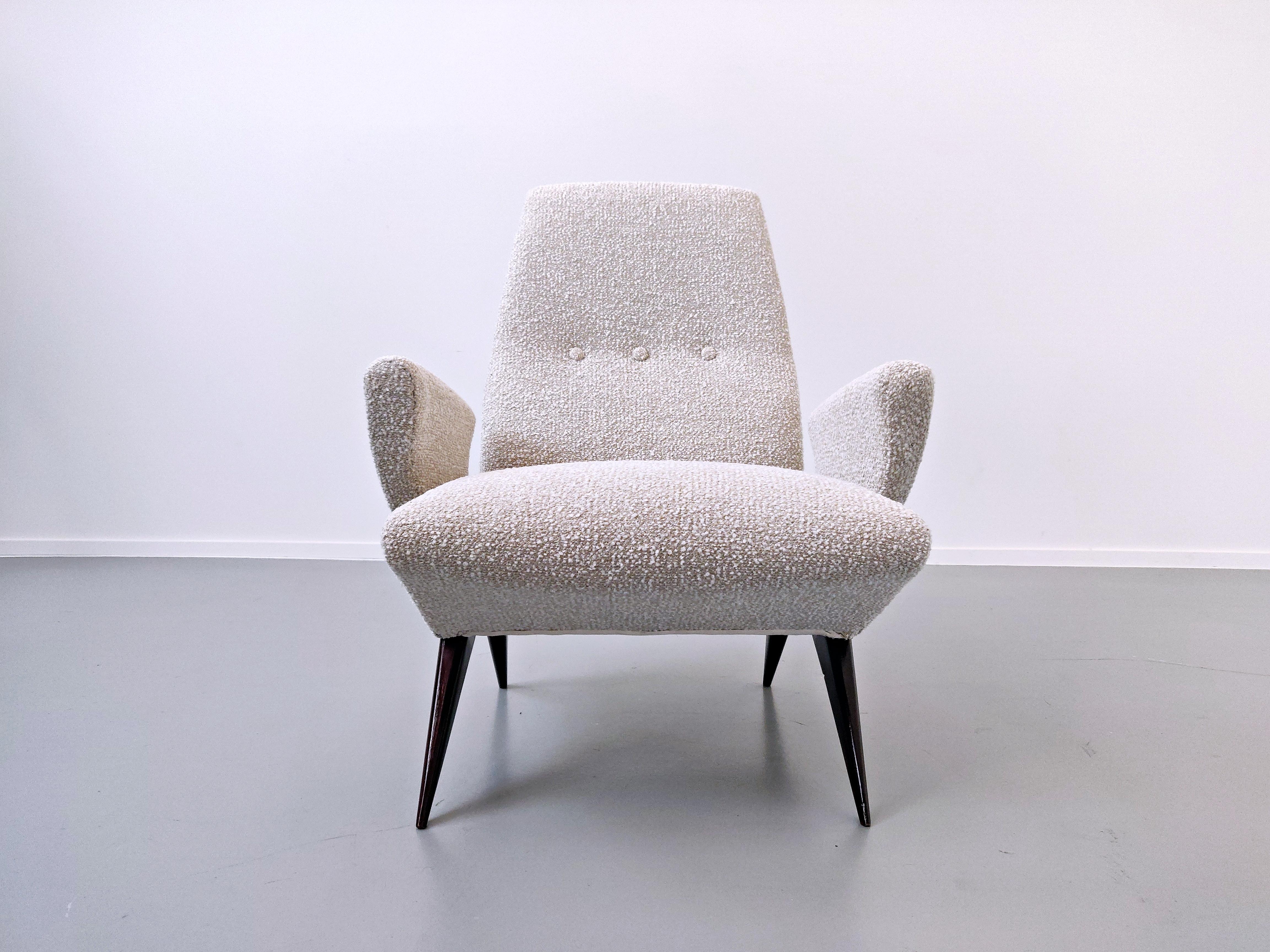 Pair of Mid-Century Modern  Armchairs by Nino Zoncada for Frimar, Italy For Sale 3