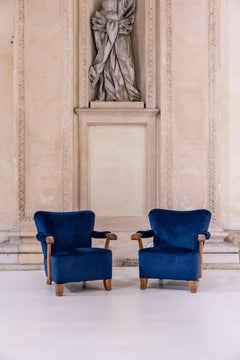 Pair of armchairs by Osvaldo Borsani, certificated