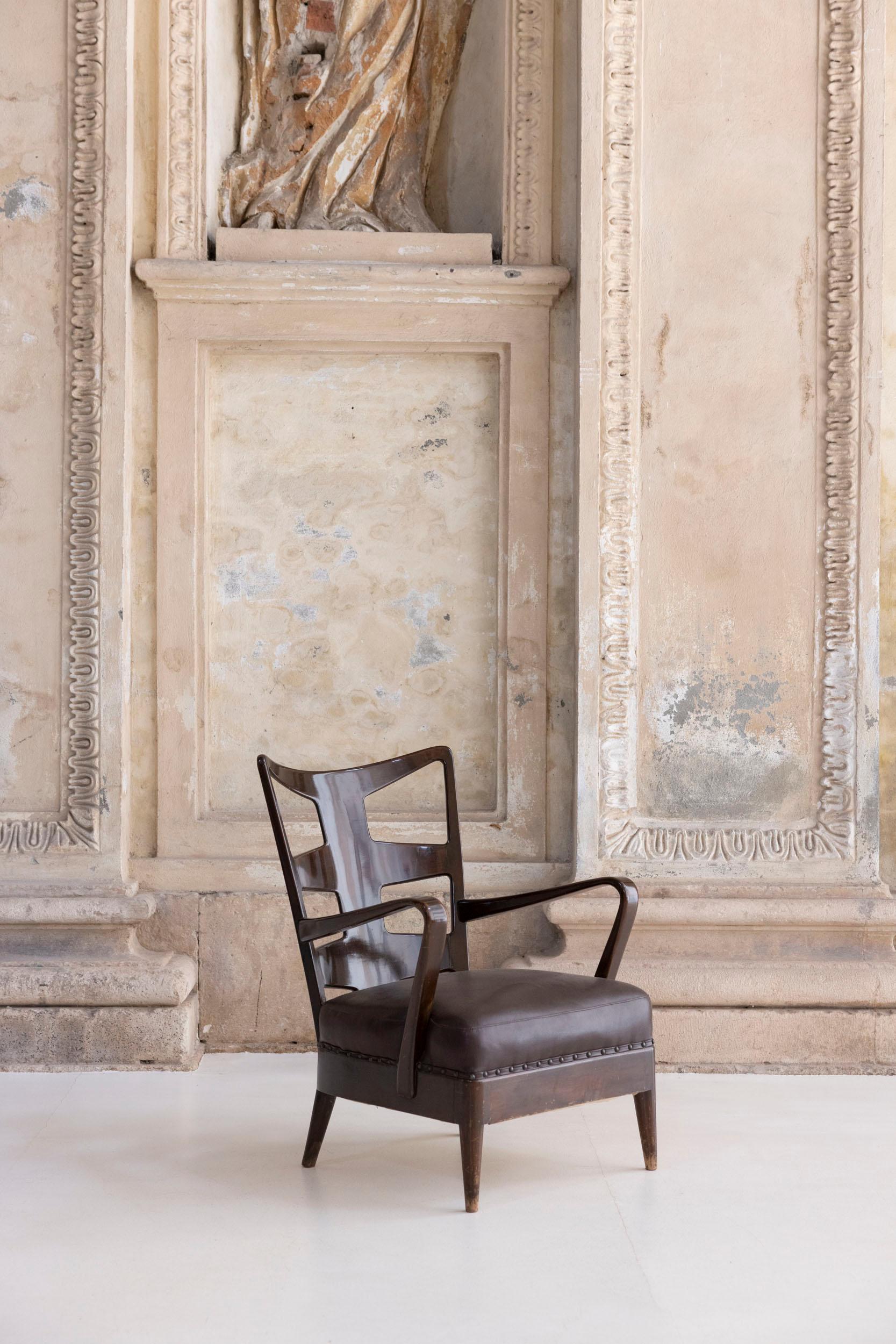 Italian Pair of armchairs by Osvaldo Borsani, model 6575 For Sale