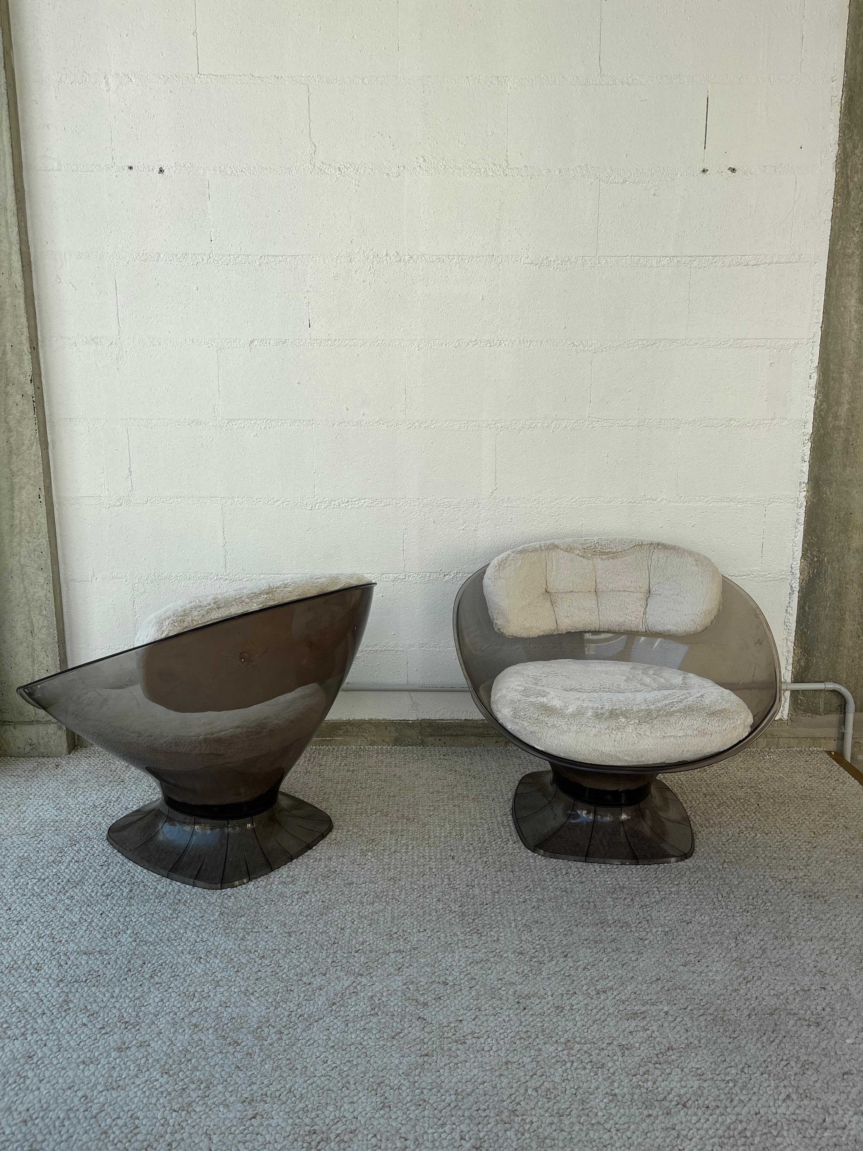 Pair of armchairs by Raphael Raffel For Sale 3
