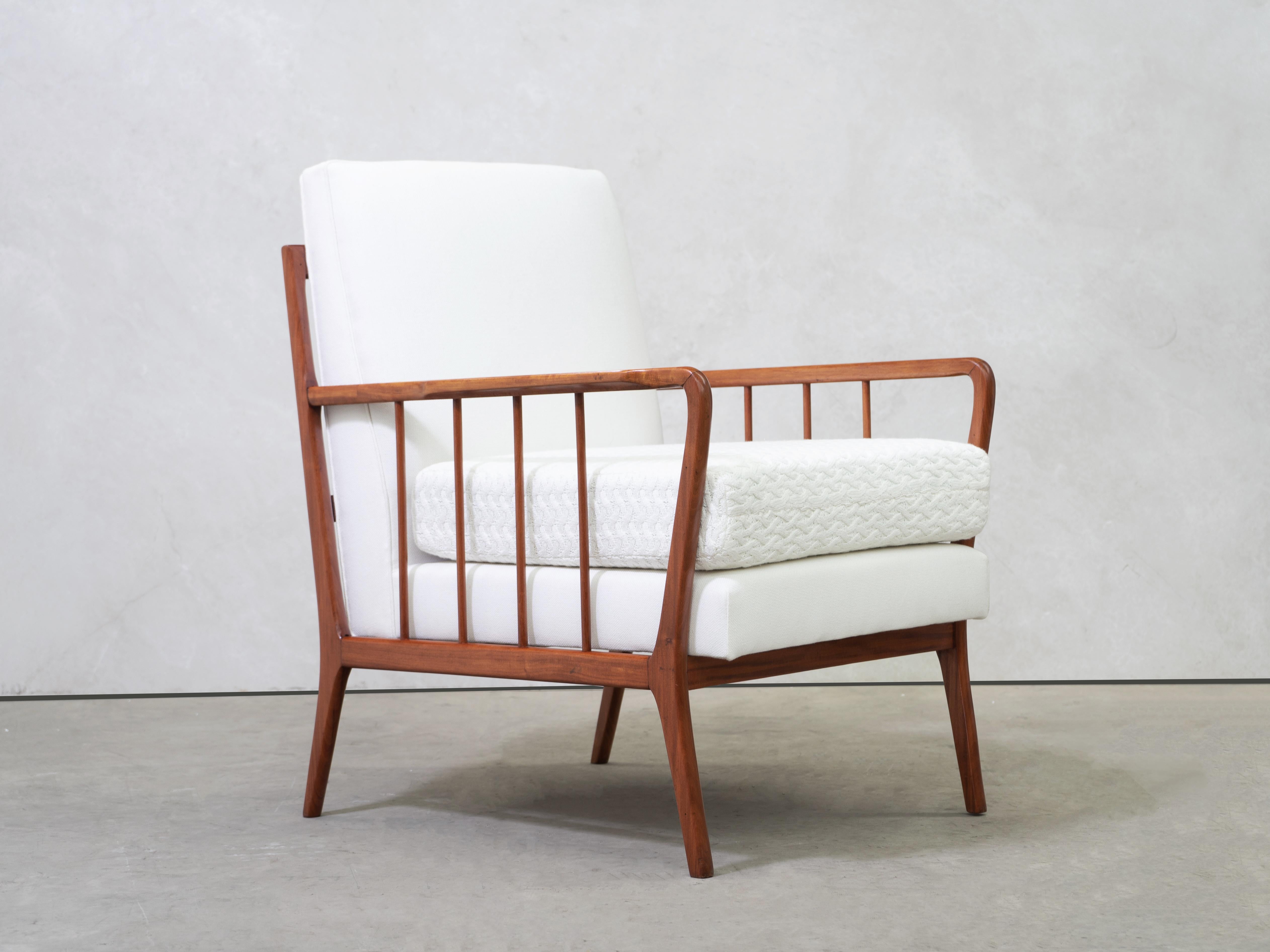 Mid-20th Century Pair of Armchairs by Rino Levi, Brazilian MidCentury Design For Sale