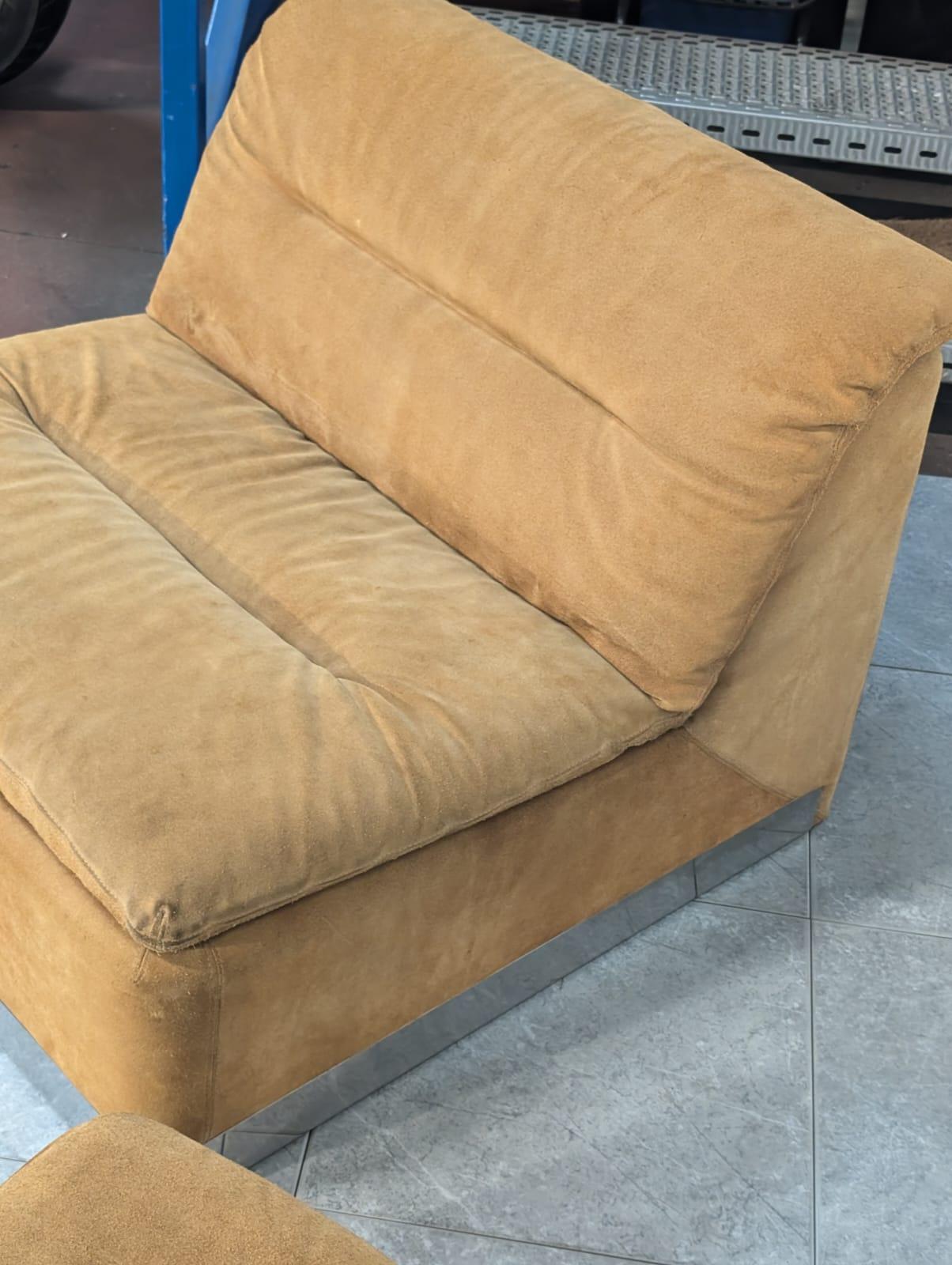 Italian Pair of Armchairs by Saporiti, 1970s For Sale