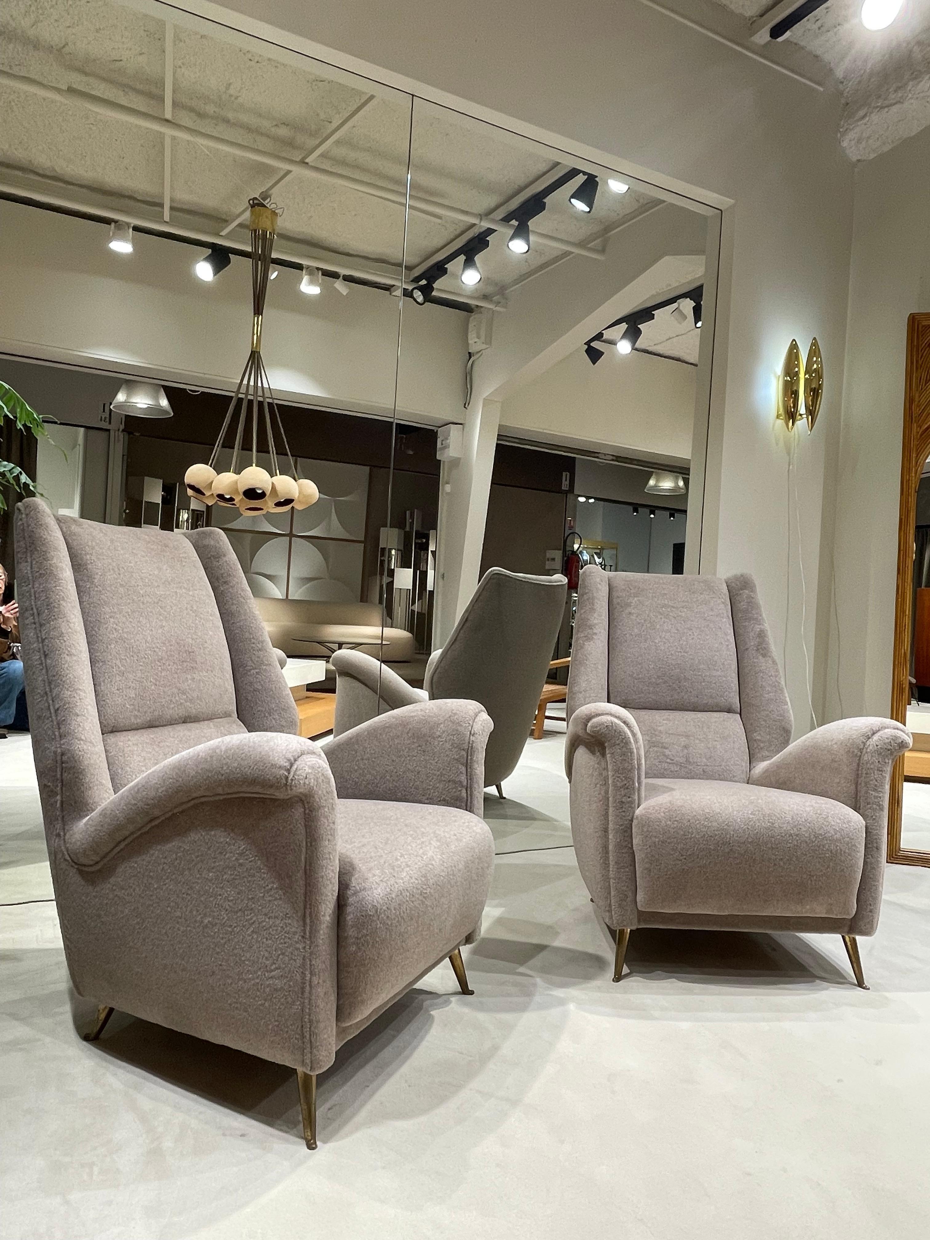 Postmoderne Paire de fauteuils italiens en vente