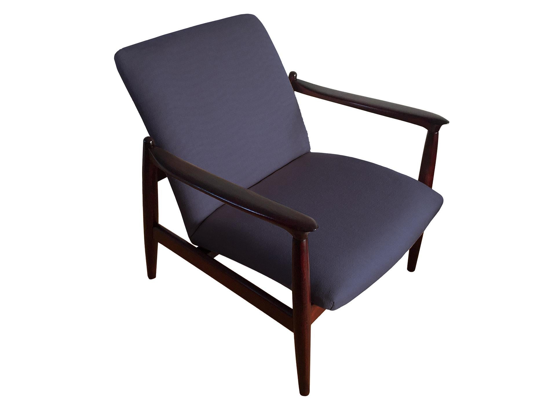 Mid-Century Modern Pair of Armchairs, Dark Blue Linen, Edmund Homa, 1960s For Sale