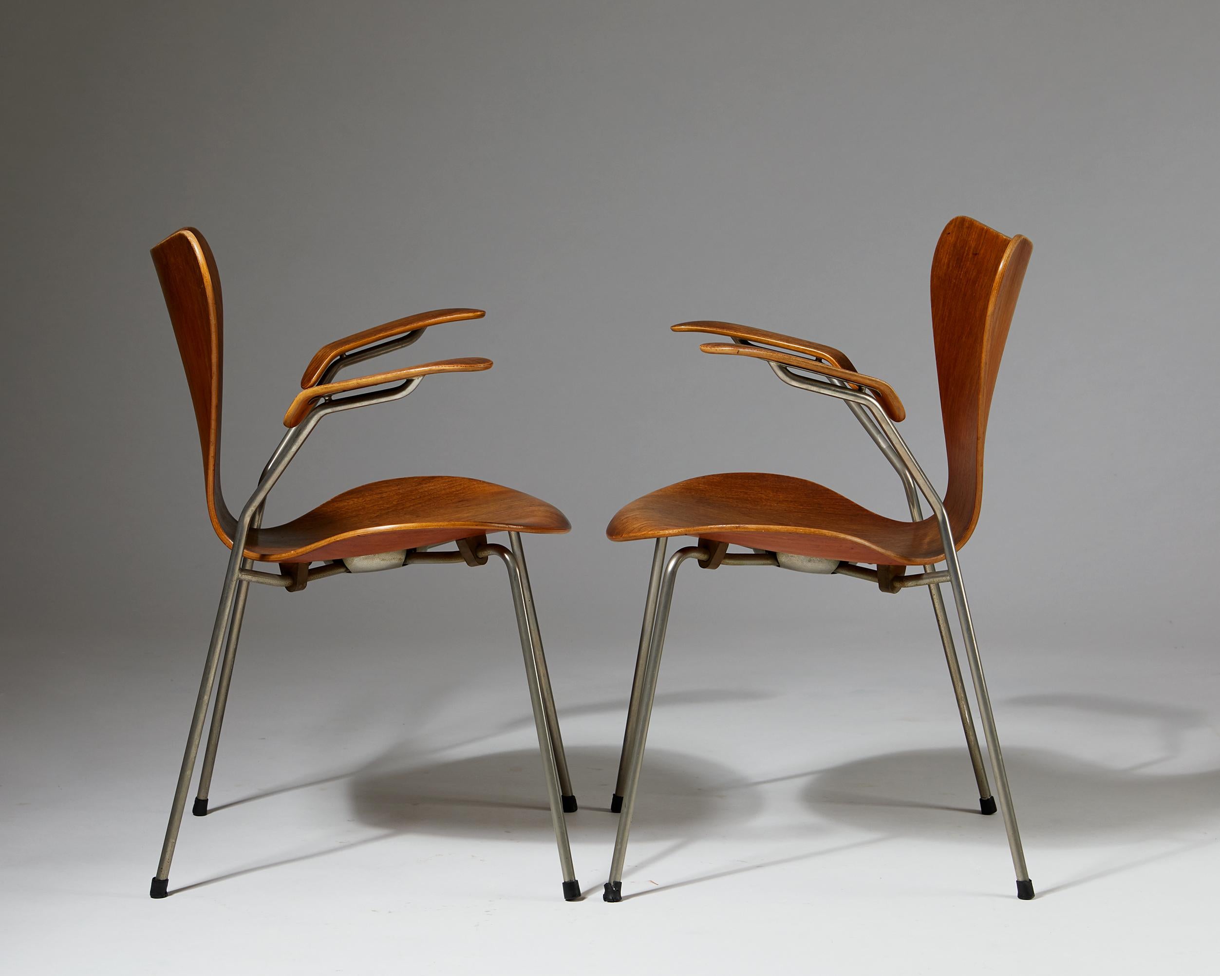 Pair of Armchairs Designed by Arne Jacobsen for Fritz Hansen, Denmark. 1950's.  1