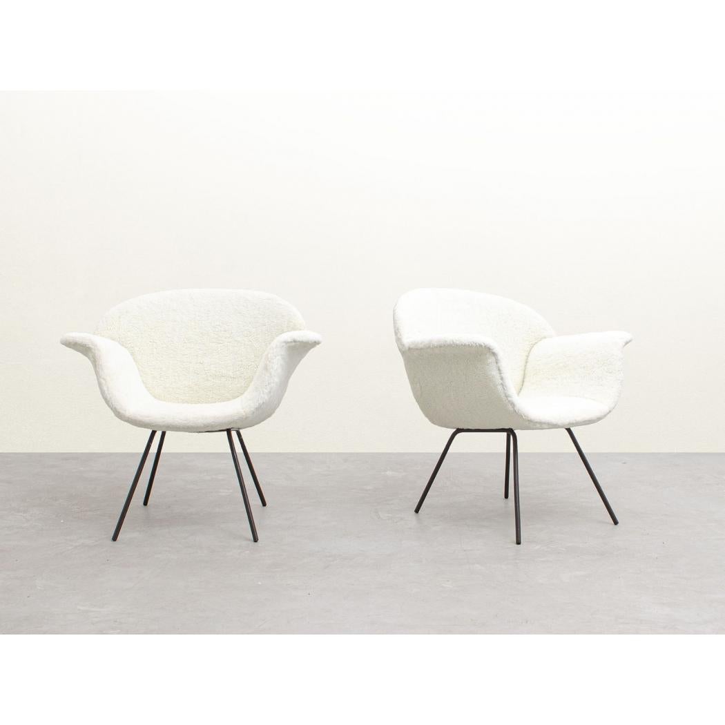 Paire de fauteuils conçus par Carlo Hauner, brésilien moderne du milieu du siècle dernier Excellent état - En vente à Sao Paulo, SP