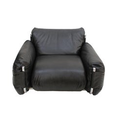 Pair of Black Armchairs Designed by Giuseppe Munari for Poltrona Munari, 1970s