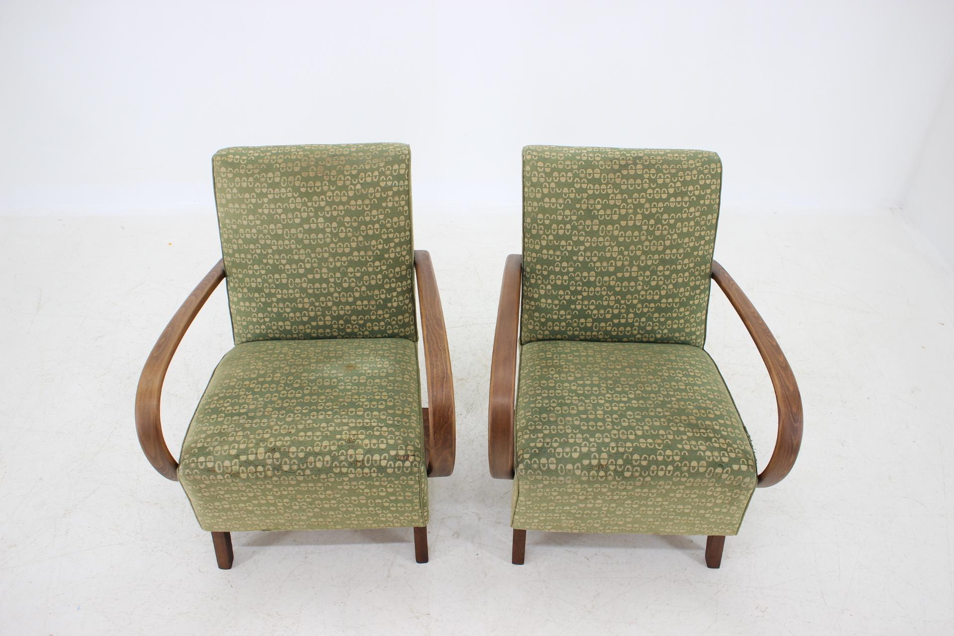 Mid-20th Century Pair of Armchairs Designed by Jindřich Halabala, 1950s