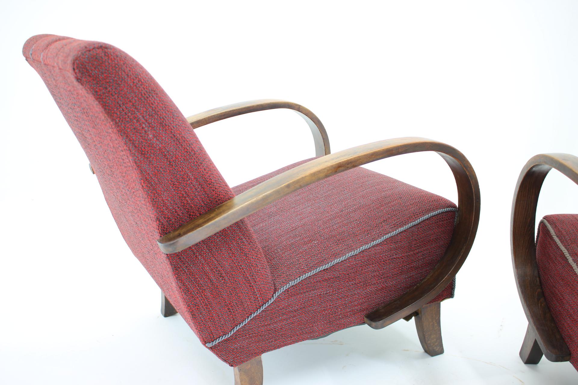 Mid-Century Modern Pair of Armchairs Designed by Jindrich Halabala, 1950s For Sale