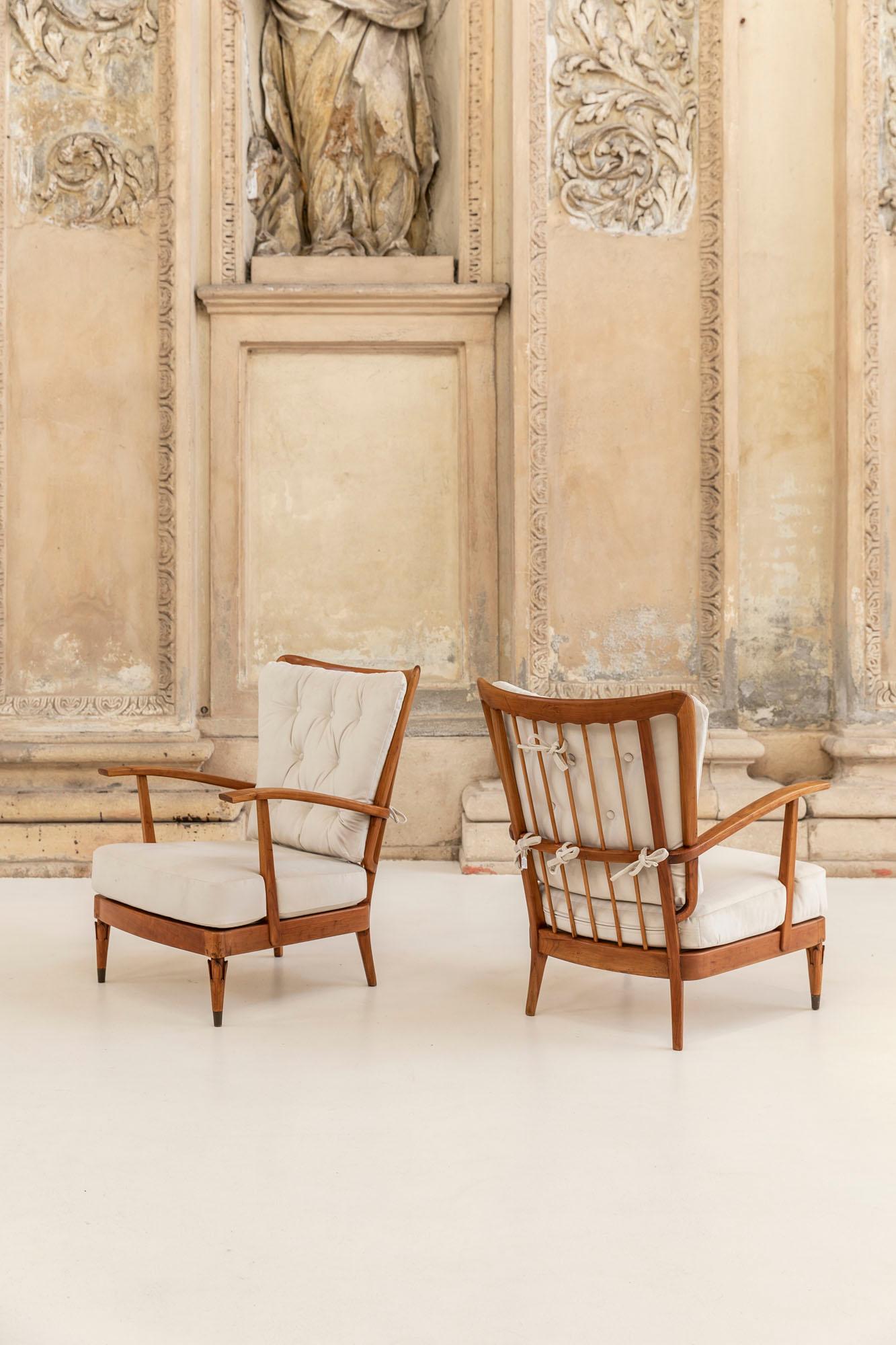 Pair of Armchairs Designed by Paolo Buffa, Certificated In Excellent Condition In Piacenza, Italy