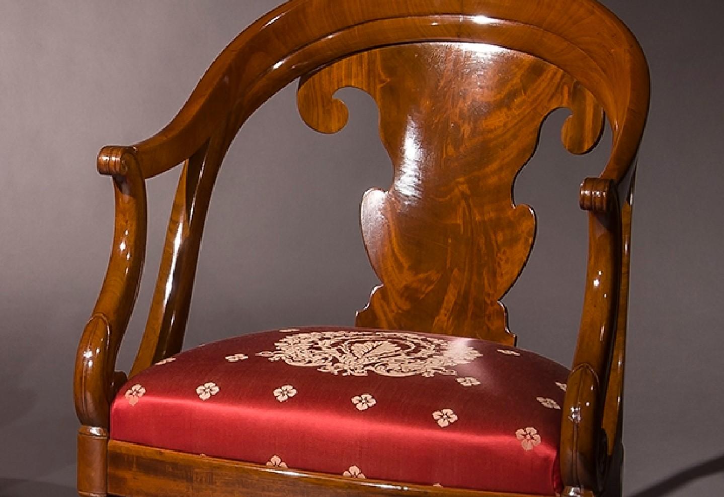 Ein Paar Sessel En Gondoles im Zustand „Hervorragend“ im Angebot in New York, NY